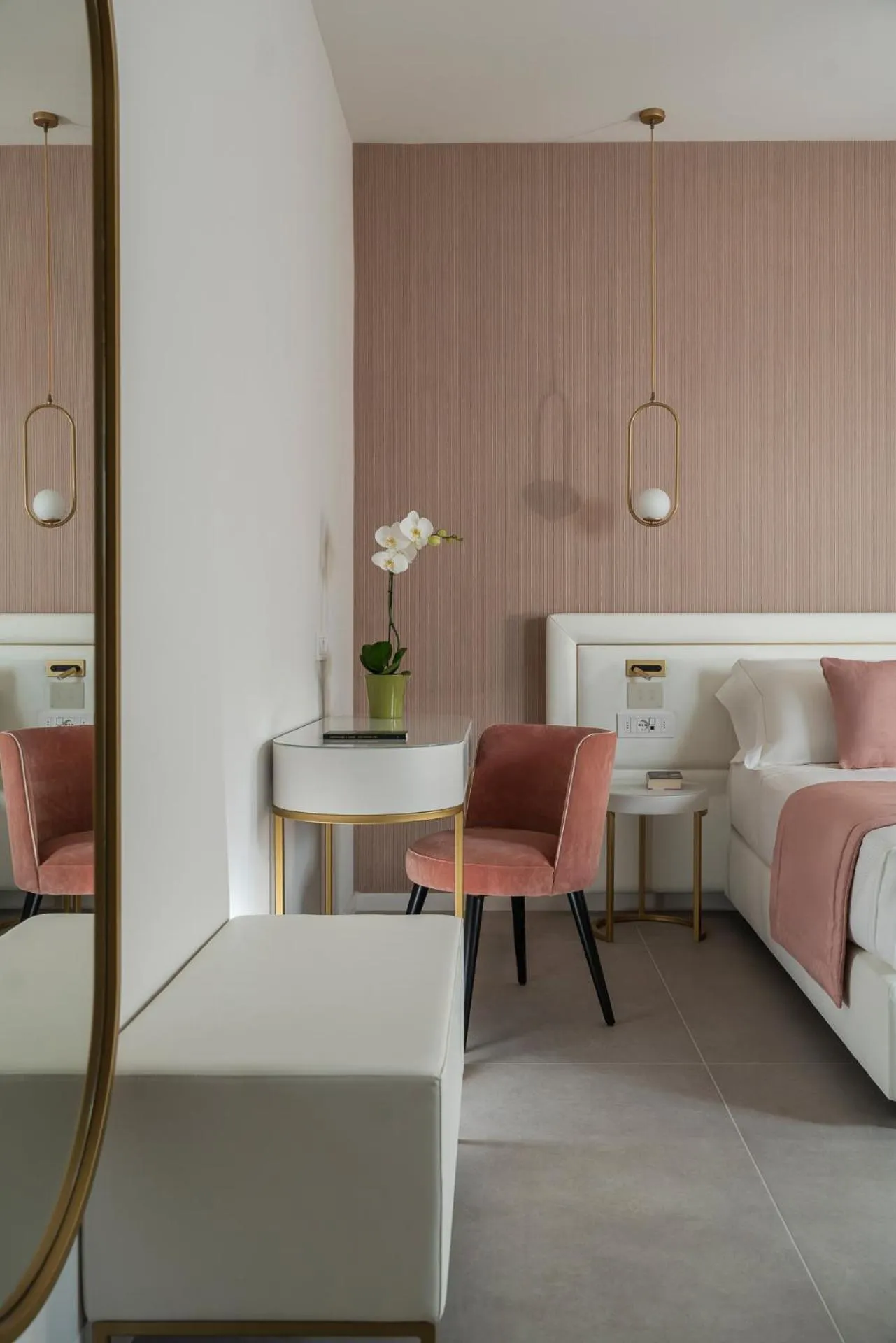 Photo of the whole room, Bed in Hotel Parma e Oriente Wellness & Spa