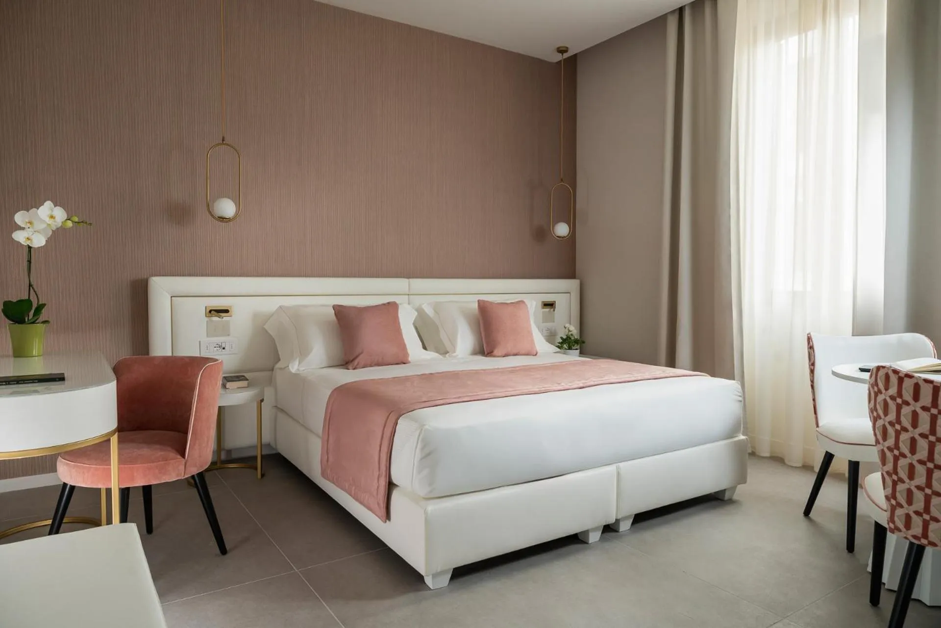Bed in Hotel Parma e Oriente Wellness & Spa