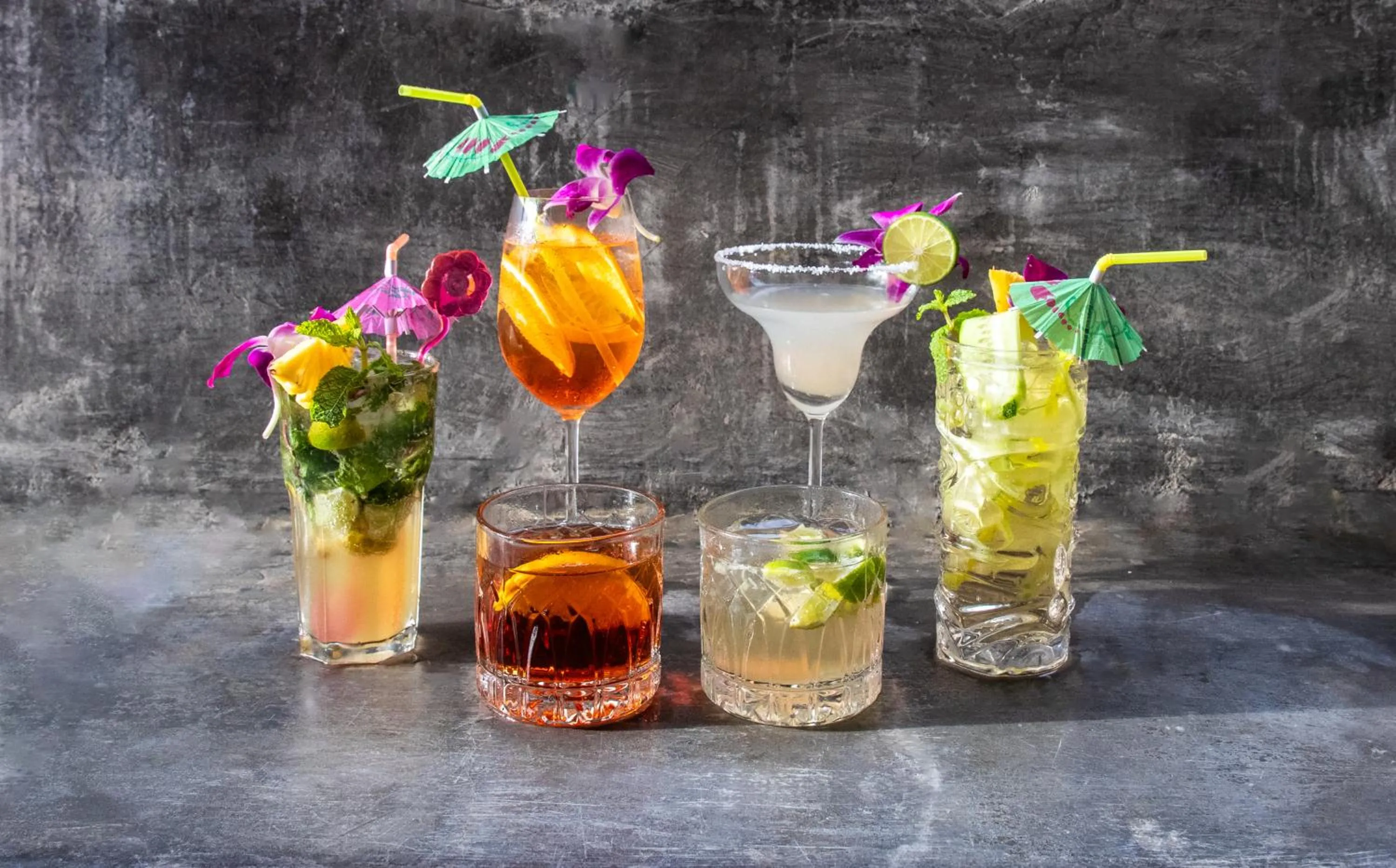 Restaurant/places to eat in Deng's kamala beach Guesthouse