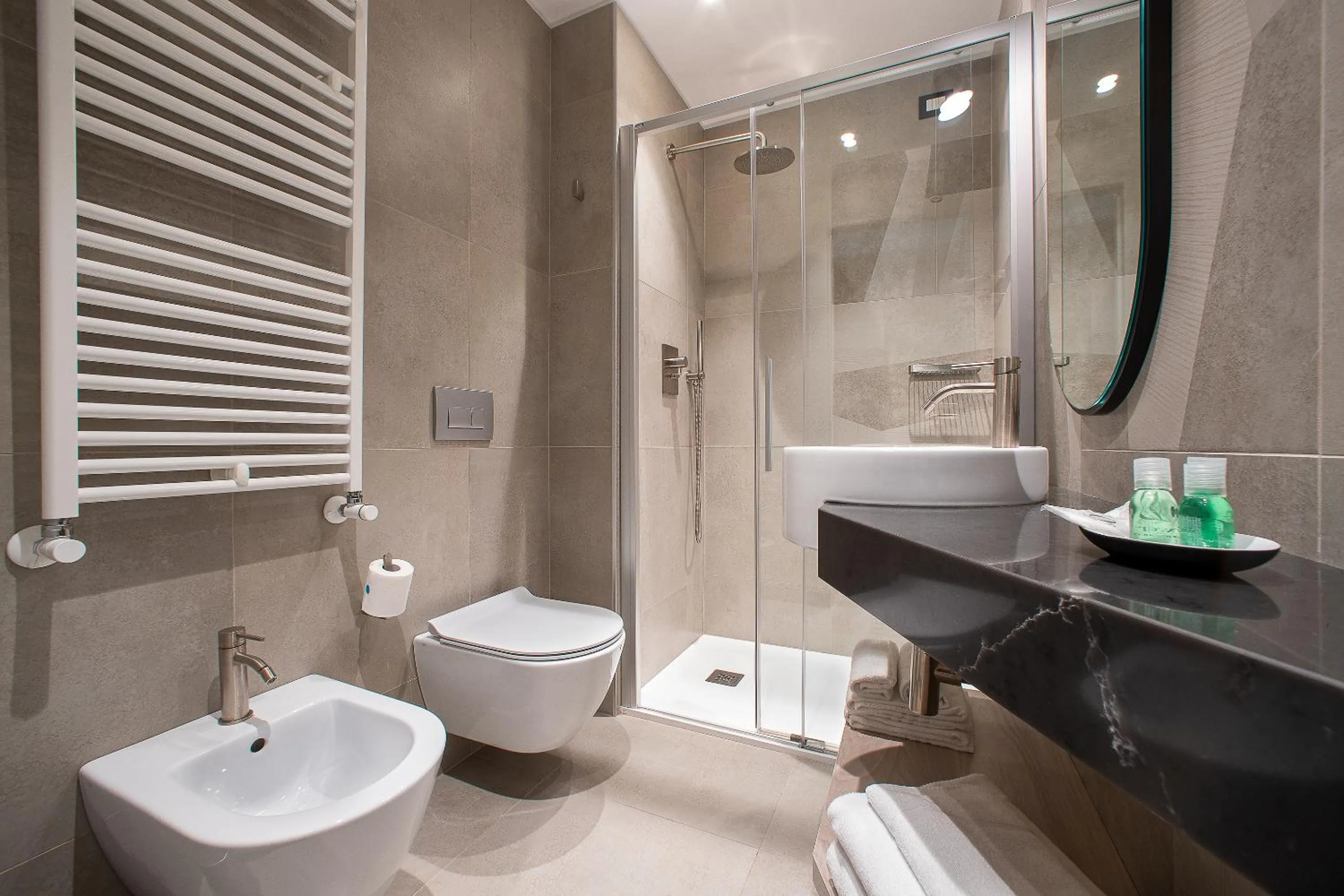 Bathroom in Hotel Forte del 48