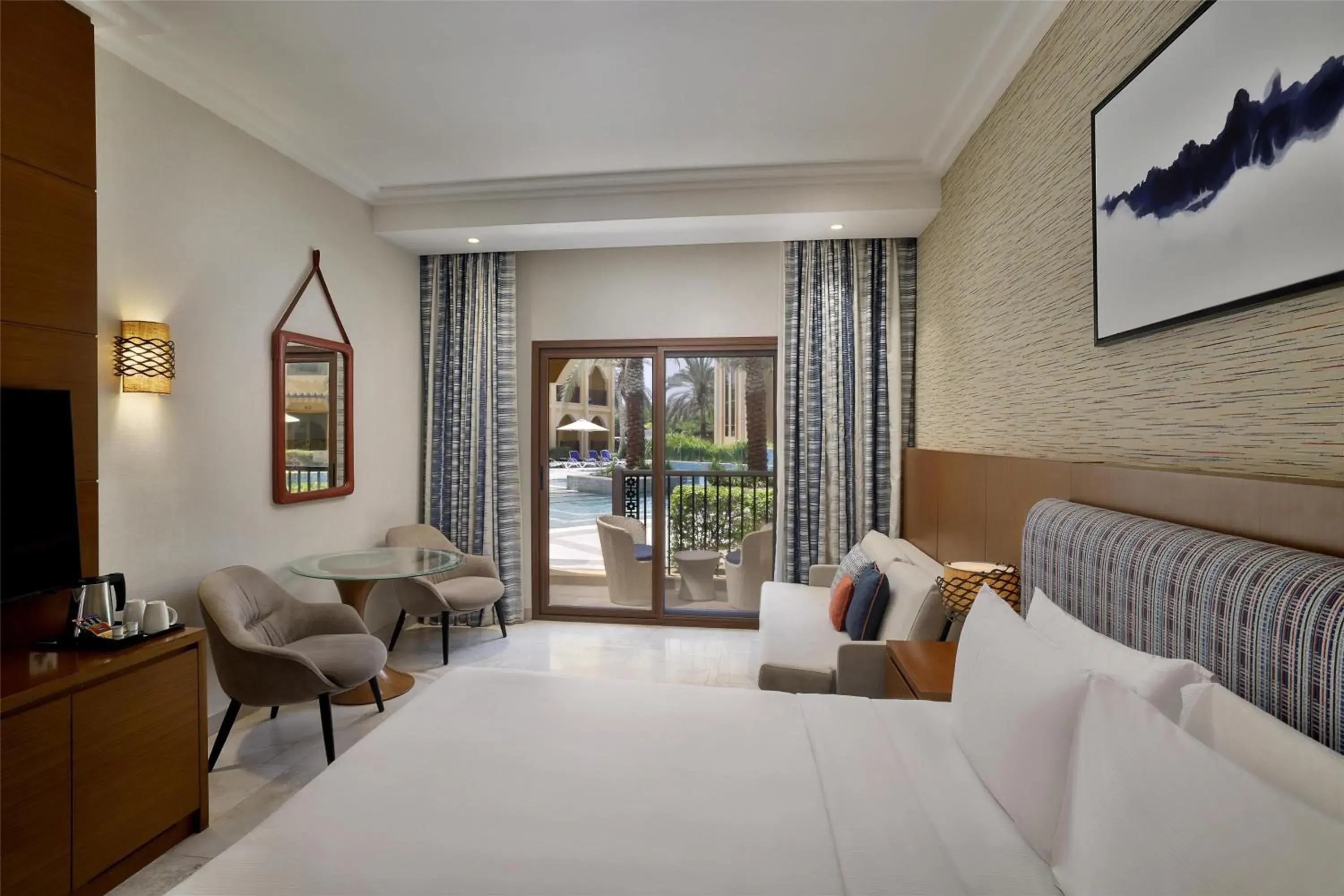 King Guest Room with Balcony in DoubleTree by Hilton Resort & Spa Marjan Island King Guest Room with Balcony in DoubleTree by Hilton Resort & Spa Marjan Island