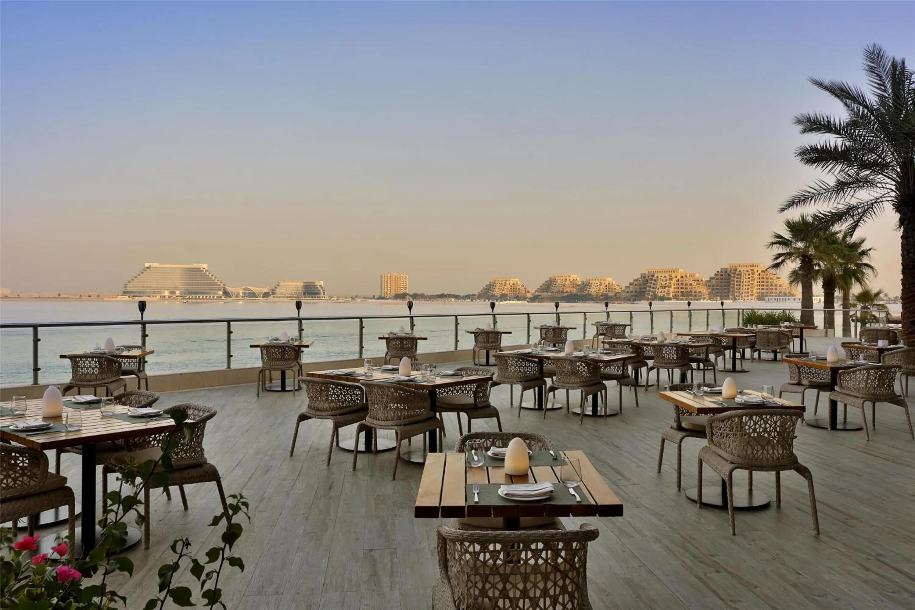 Restaurant/places to eat in DoubleTree by Hilton Resort & Spa Marjan Island