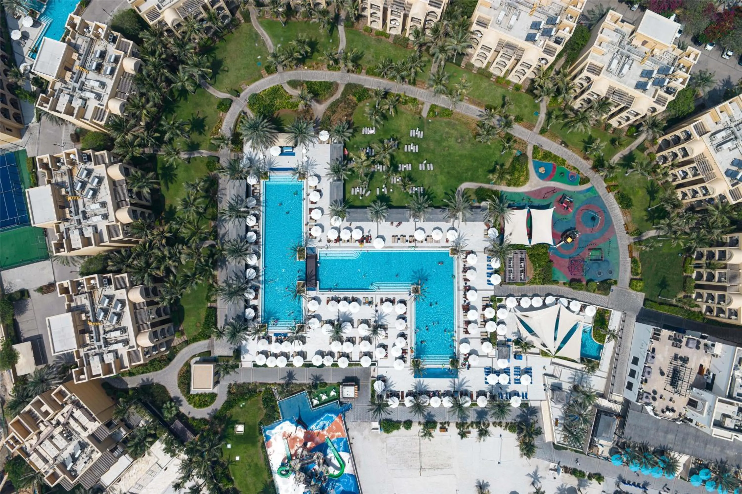 Property building in DoubleTree by Hilton Resort & Spa Marjan Island