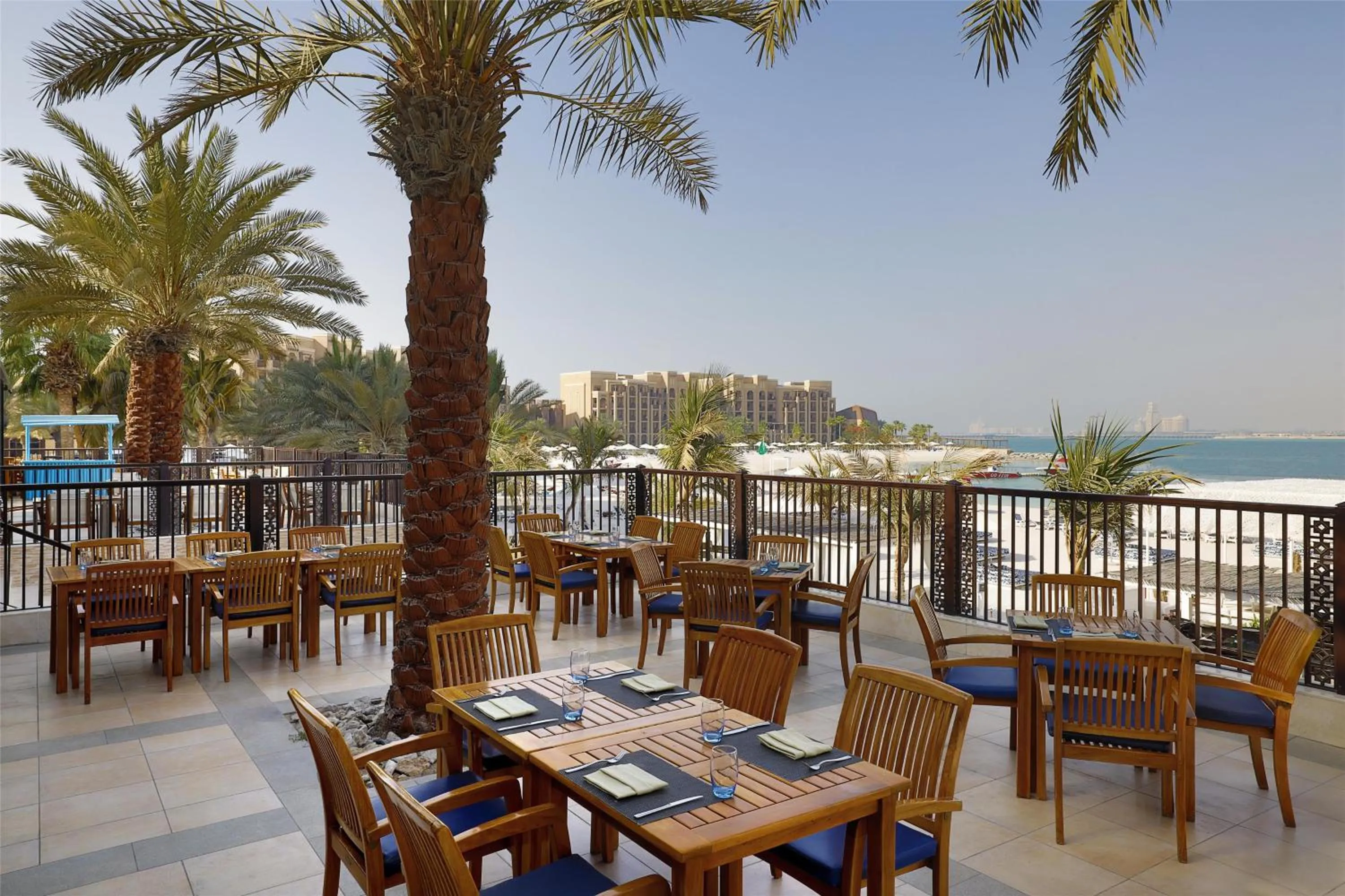 Restaurant/places to eat in DoubleTree by Hilton Resort & Spa Marjan Island