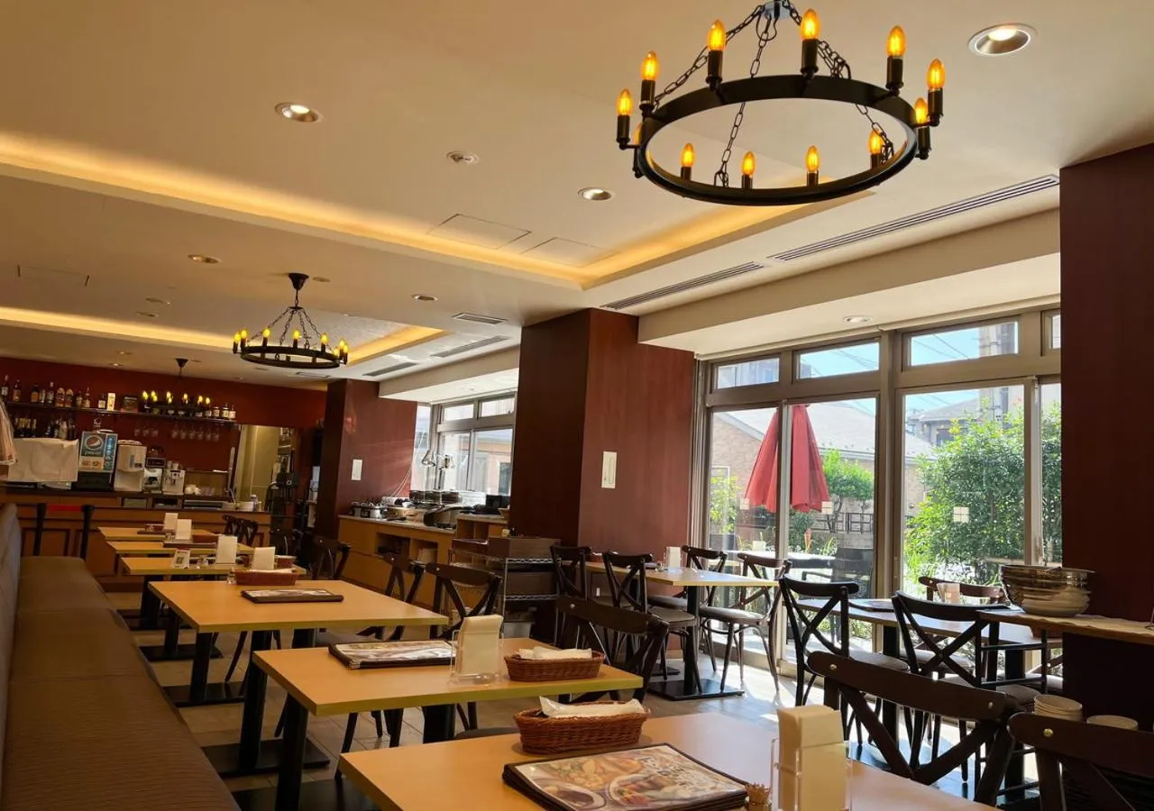 Restaurant/places to eat in APA Hotel Haneda Anamori Inari Ekimae