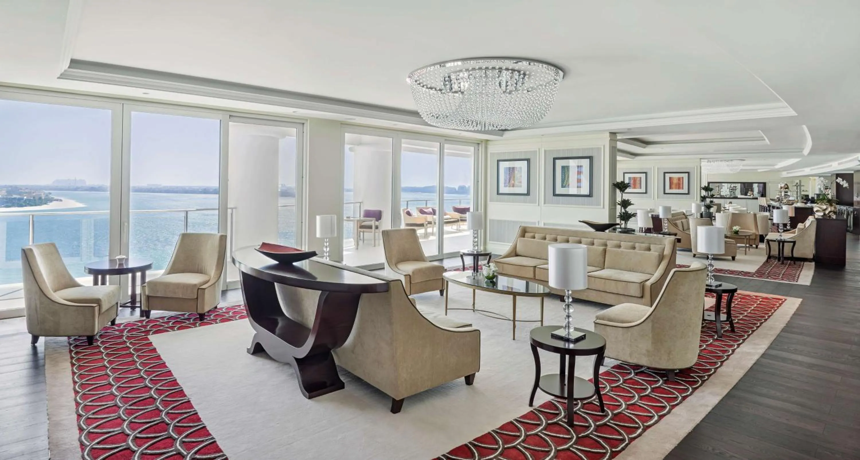 Living room in Waldorf Astoria Dubai Palm Jumeirah