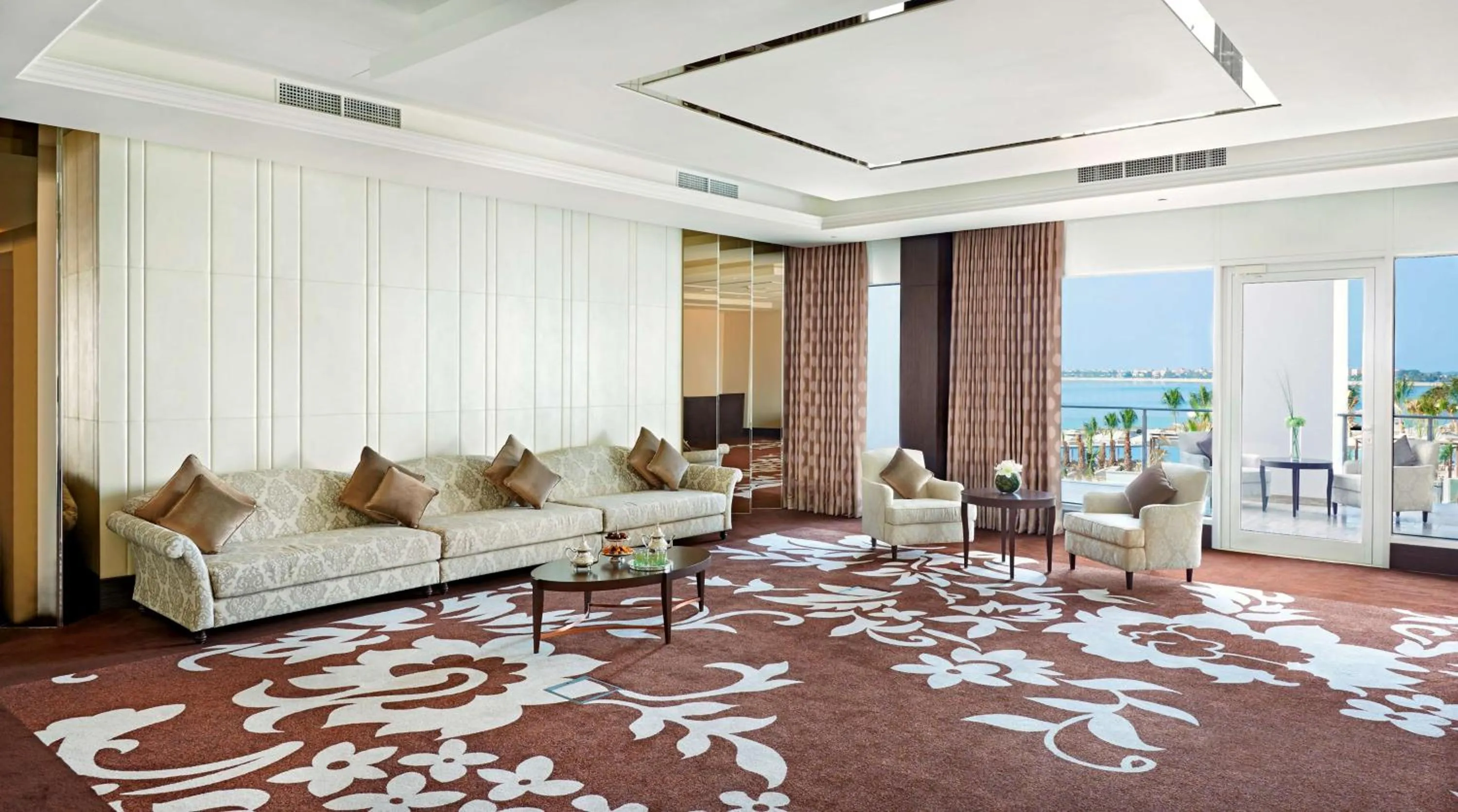 Meeting/conference room in Waldorf Astoria Dubai Palm Jumeirah