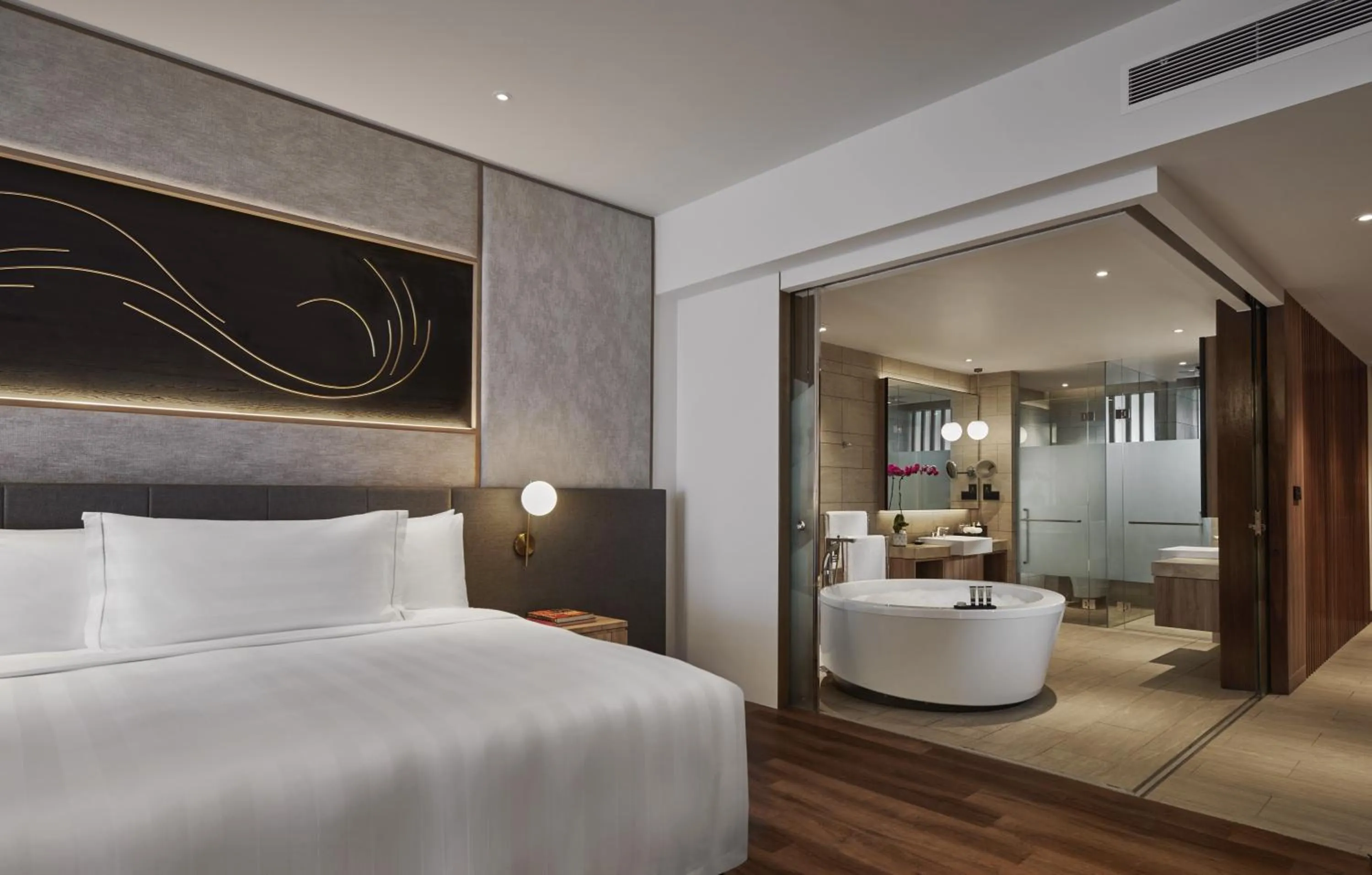 Bathroom, Bed in PARKROYAL Langkawi Resort