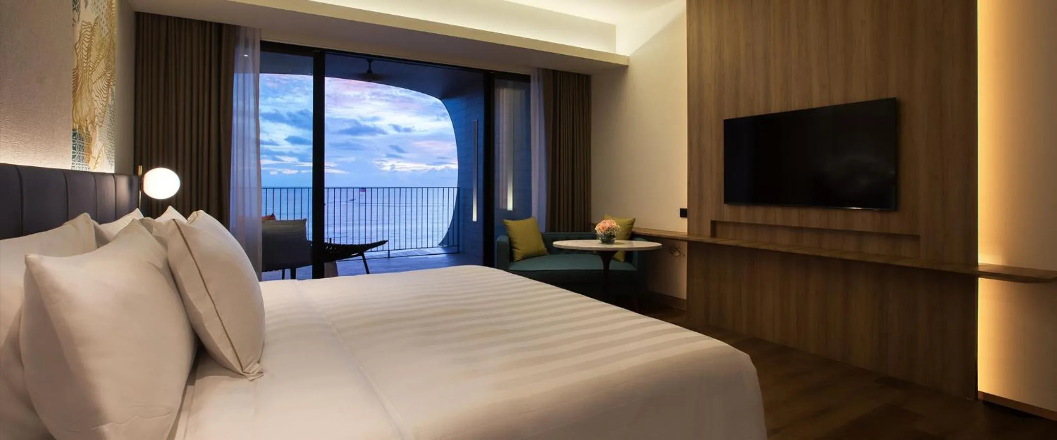 Bedroom, Bed in PARKROYAL Langkawi Resort