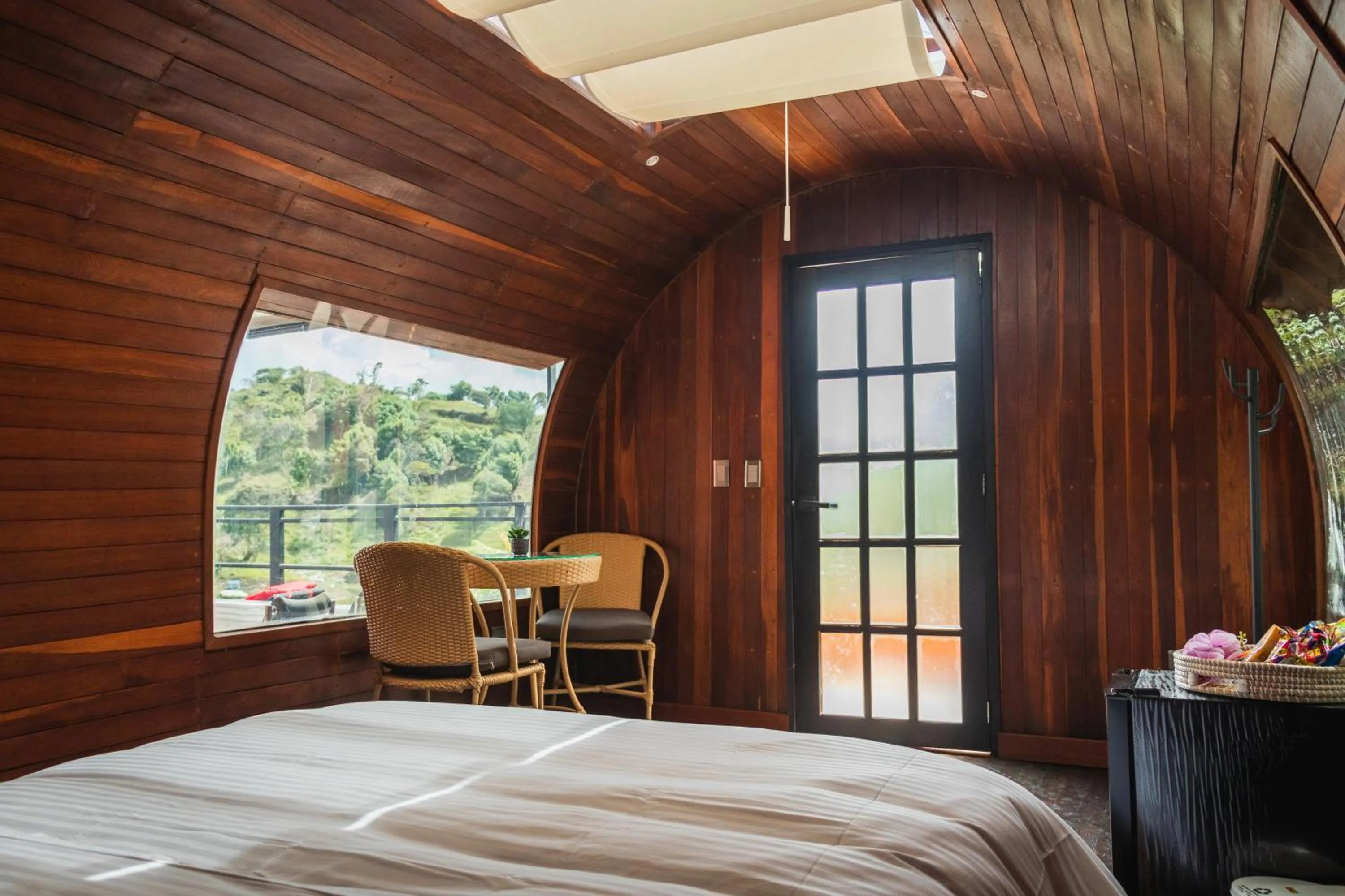 Balcony/Terrace, Bed in Glamping The Mountain