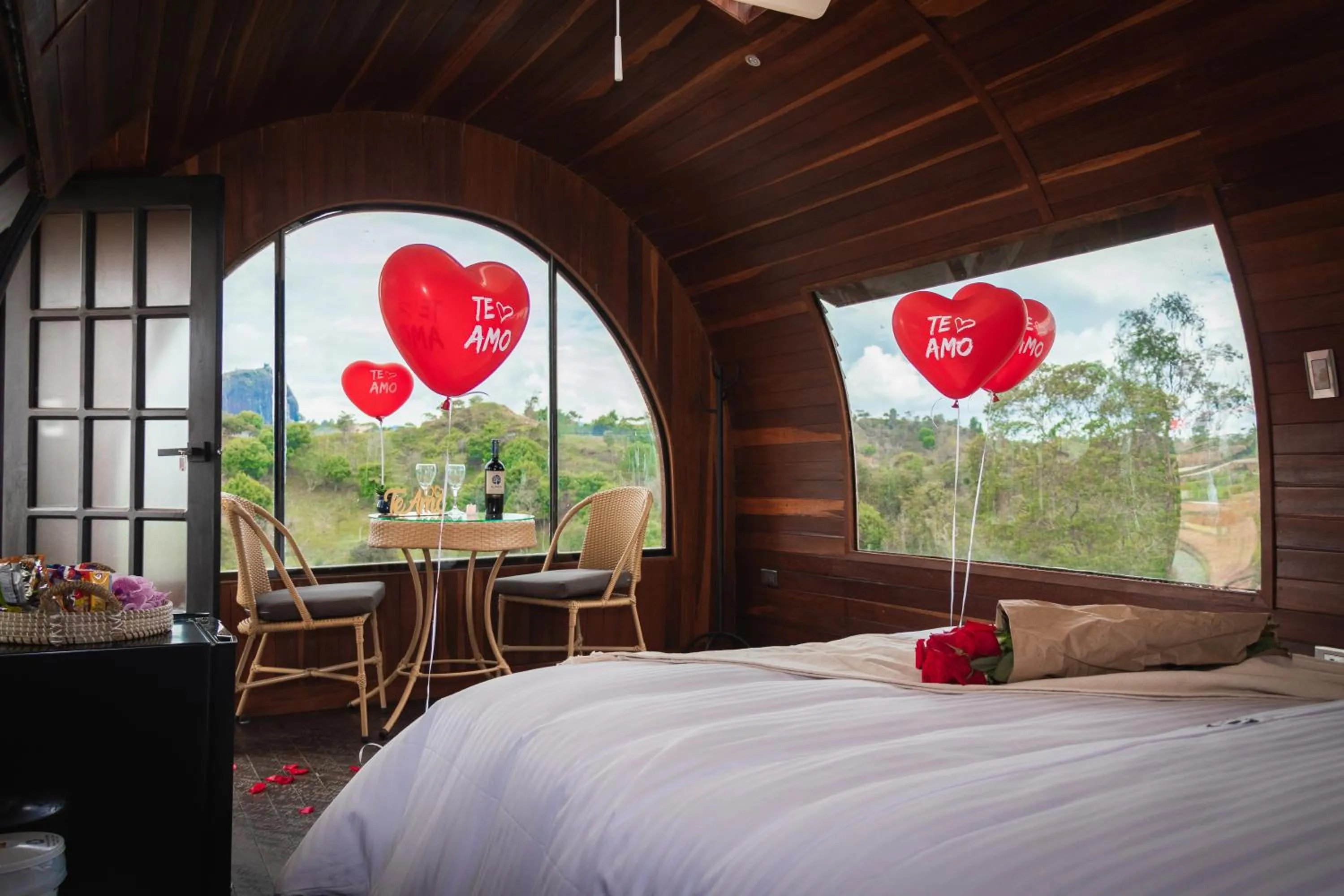 Decorative detail, Bed in Glamping The Mountain