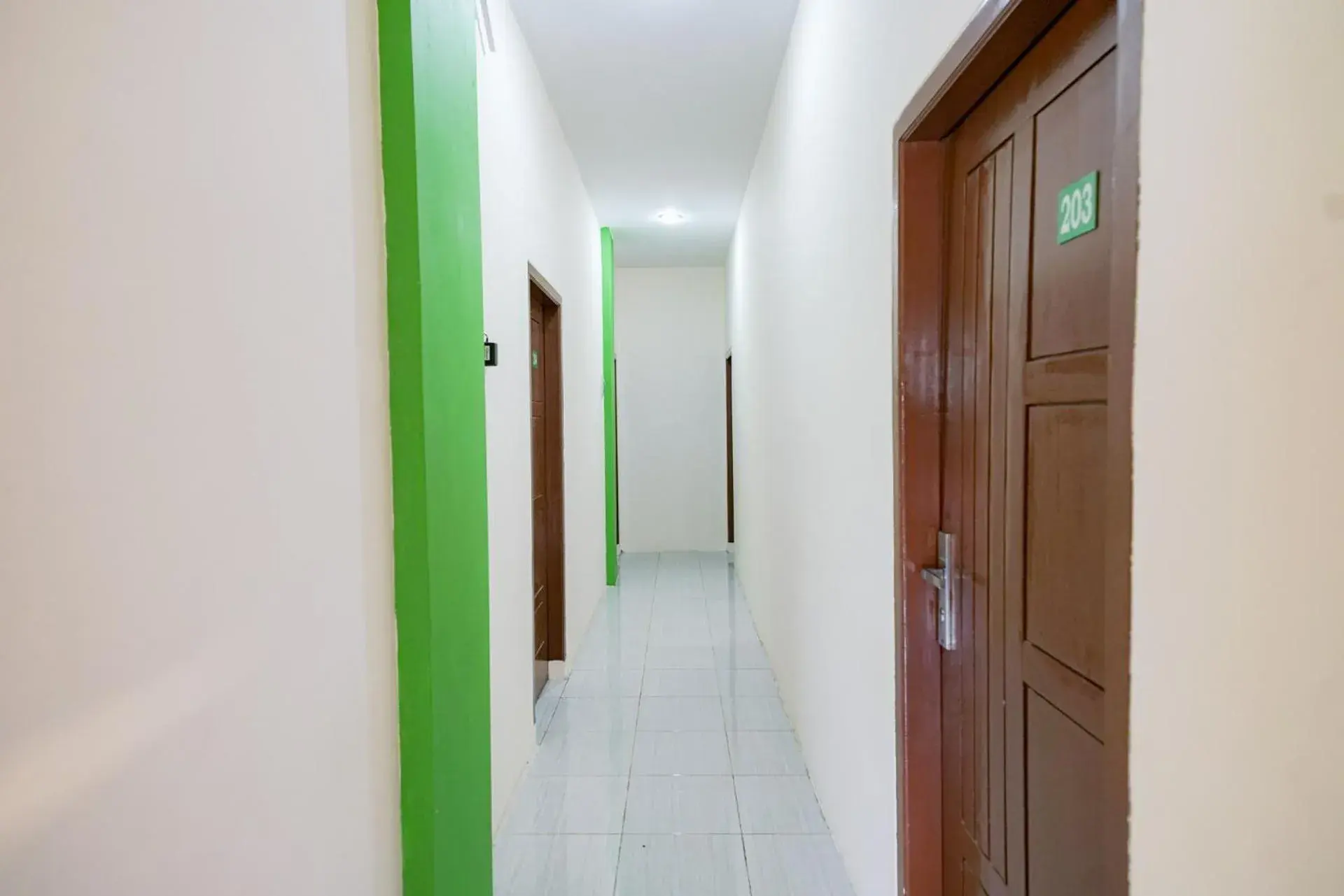Property building in Urbanview Hotel Gatot Subroto Lampung by RedDoorz Property building in Urbanview Hotel Gatot Subroto Lampung by RedDoorz