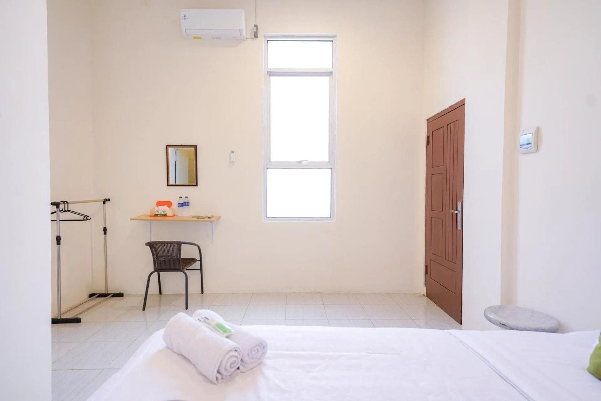 Bedroom, Bed in Urbanview Hotel Gatot Subroto Lampung by RedDoorz