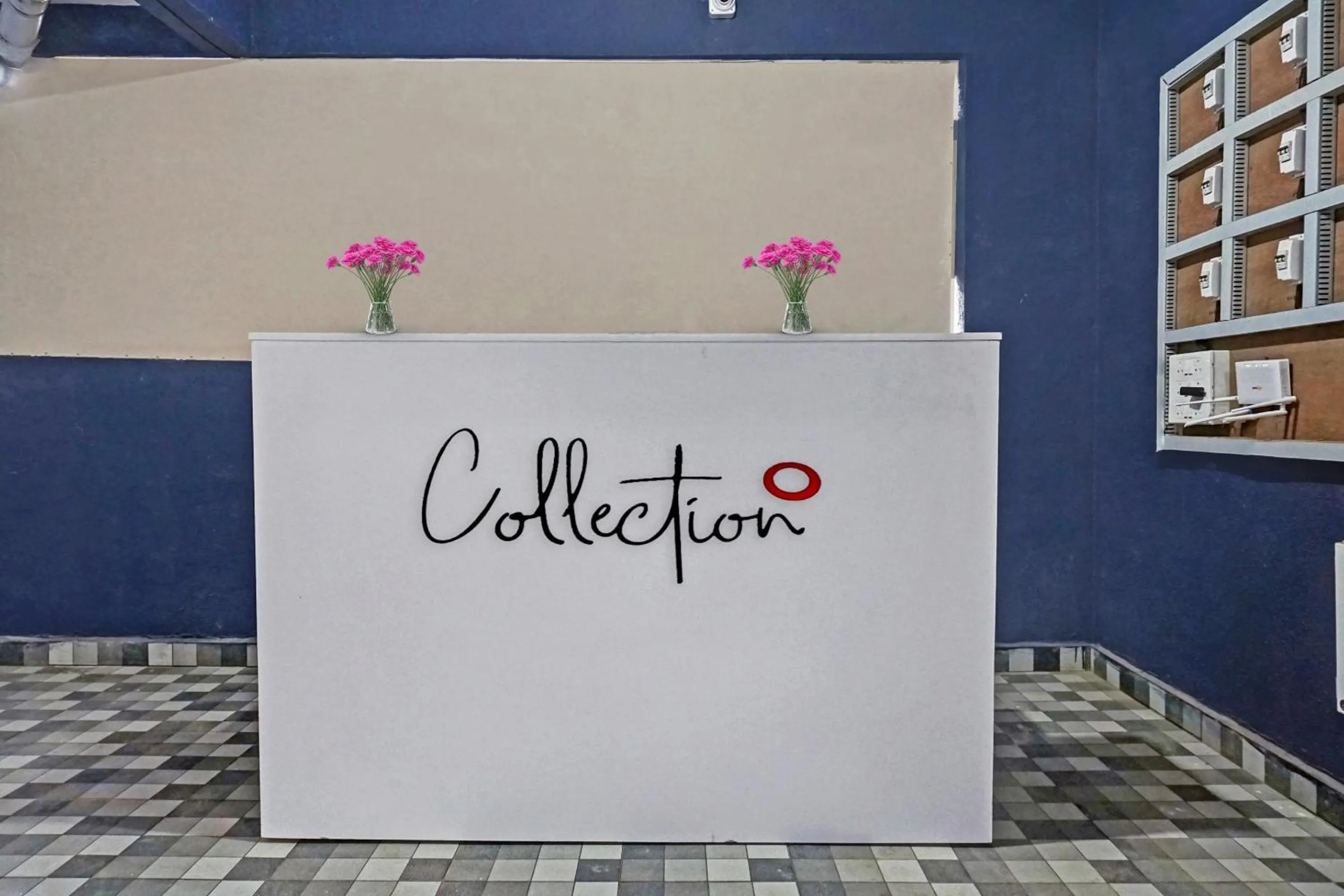 Lobby or reception in SPOT ON Hotel Deluxe