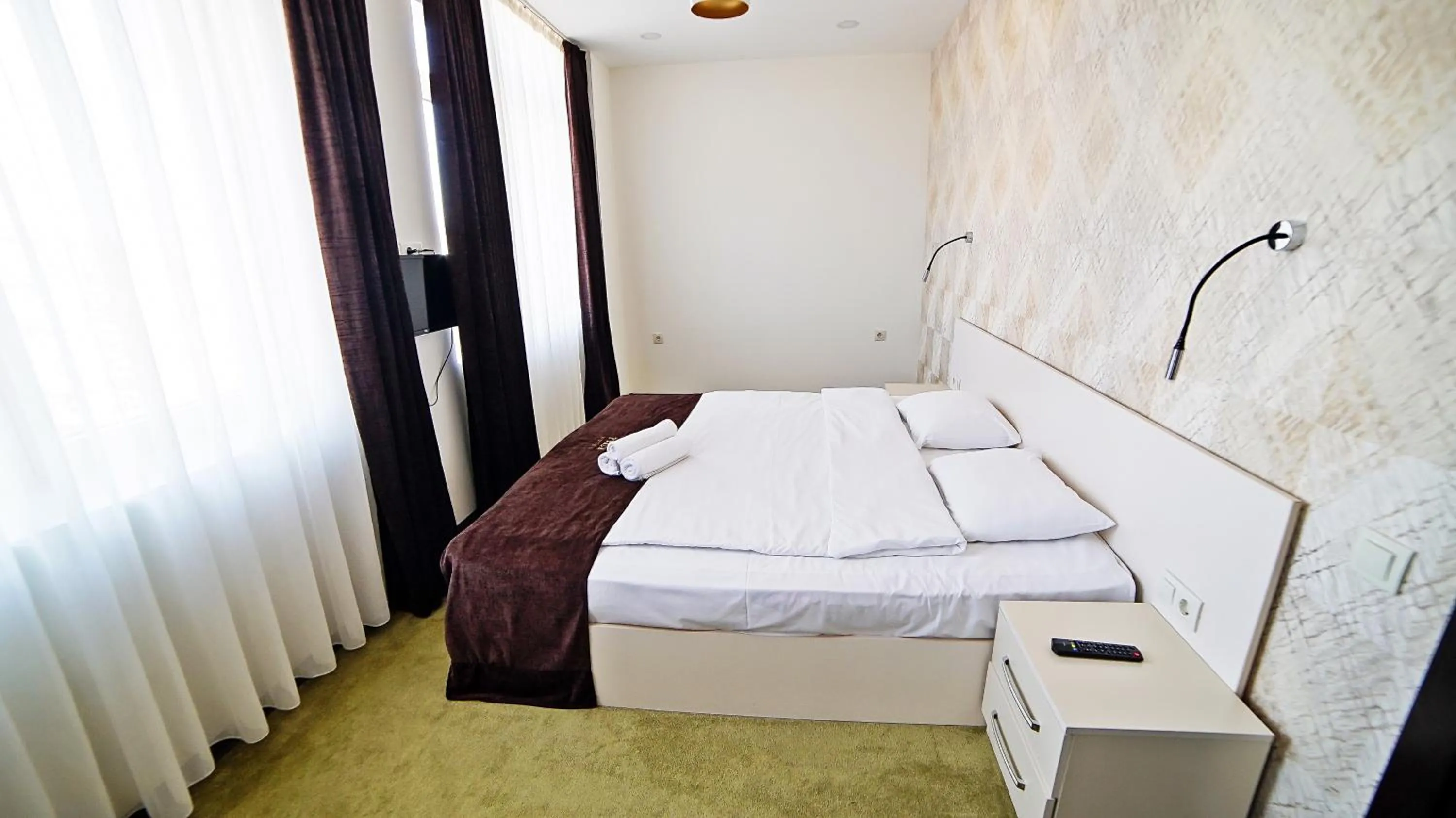 Photo of the whole room in Mardi Plaza Hotel