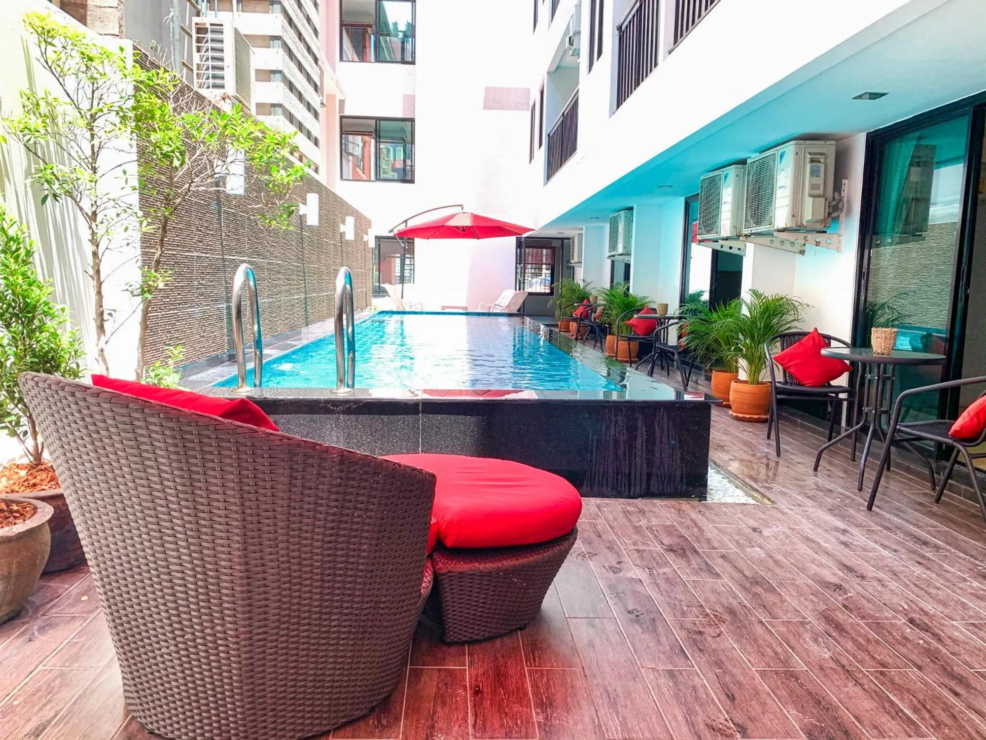 Patio in Jomtien Beach Hostel