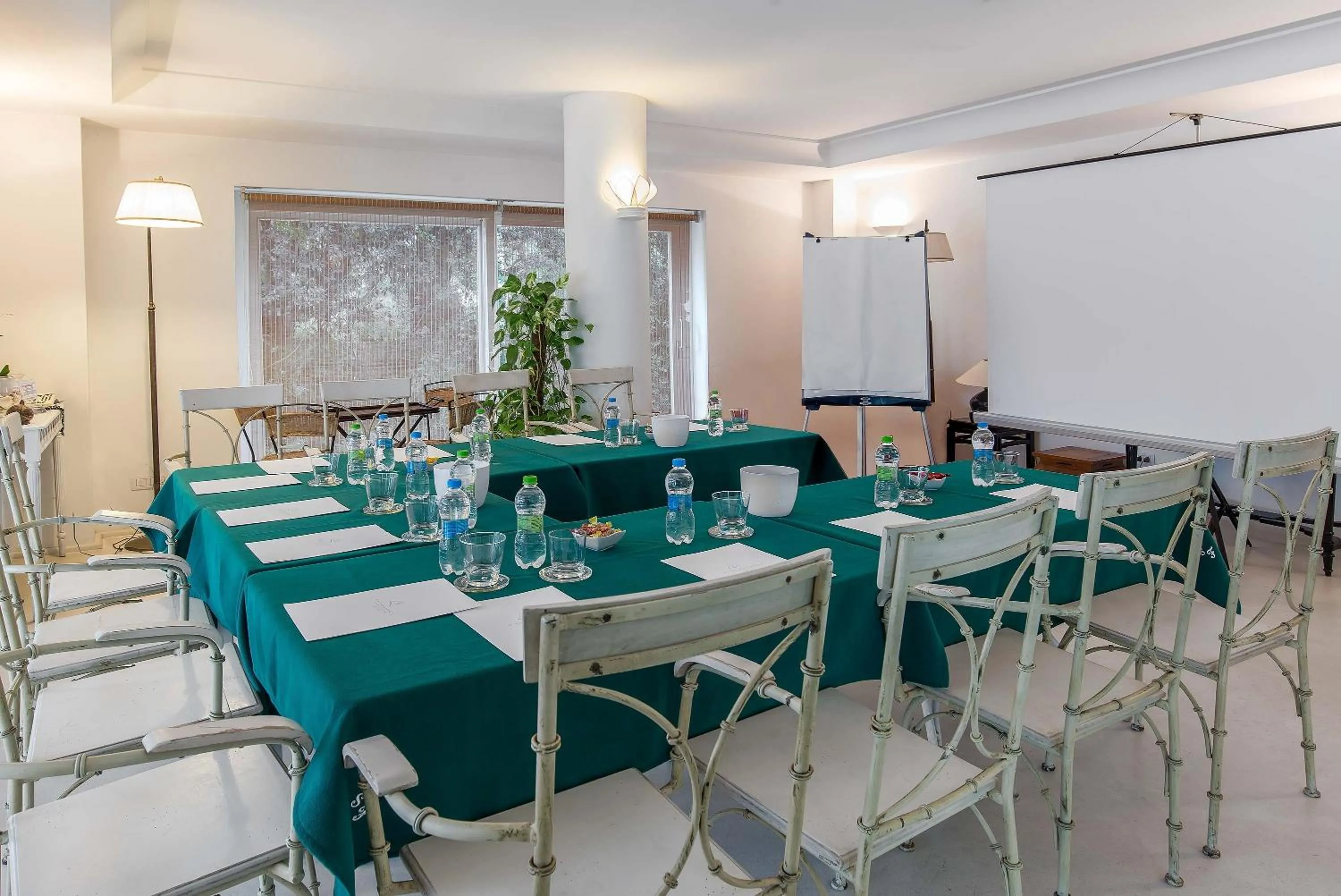 Meeting/conference room in Il San Francesco Charming Hotel
