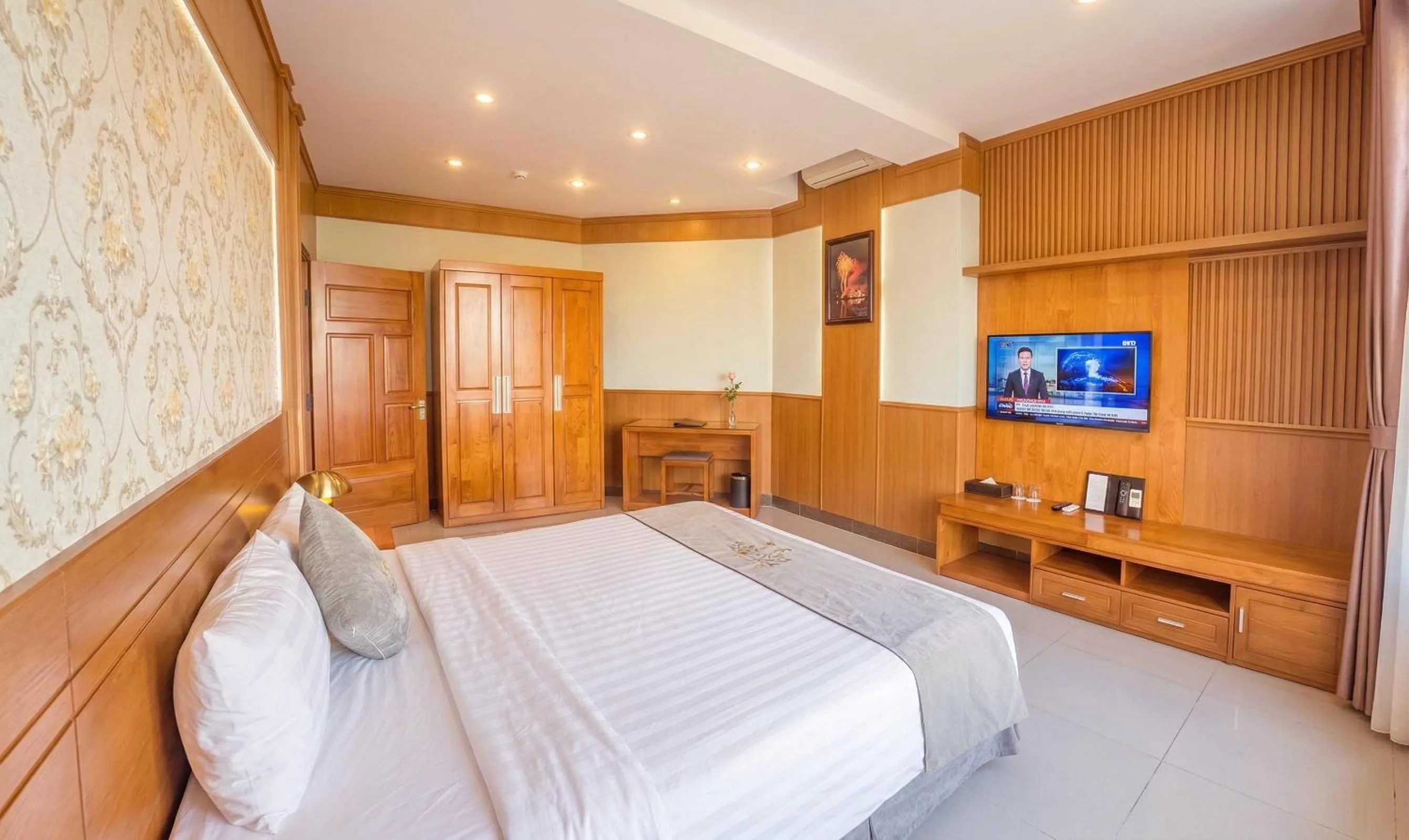 Bedroom, Bed in Lien Do Star Hotel