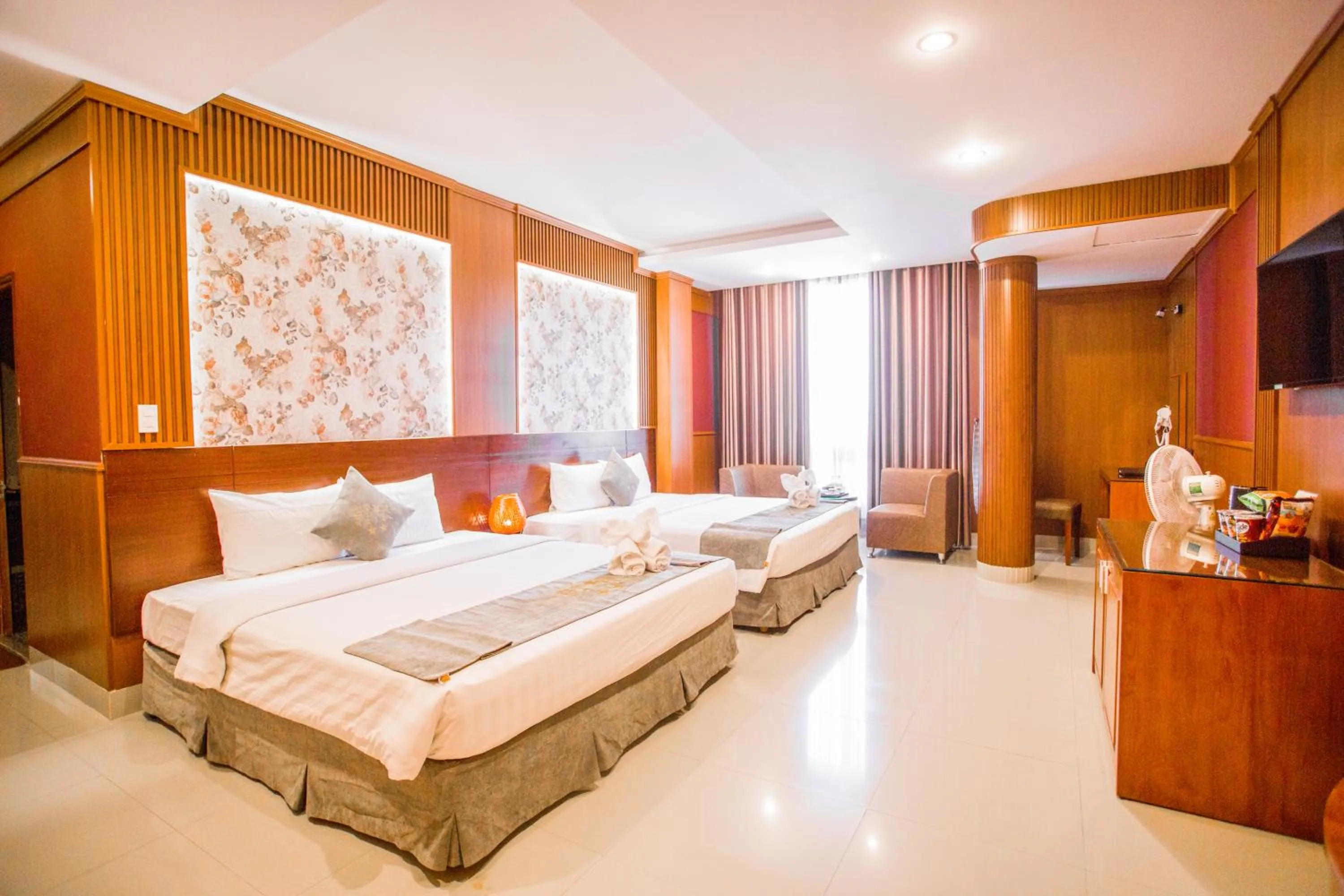 Communal lounge/ TV room, Bed in Lien Do Star Hotel