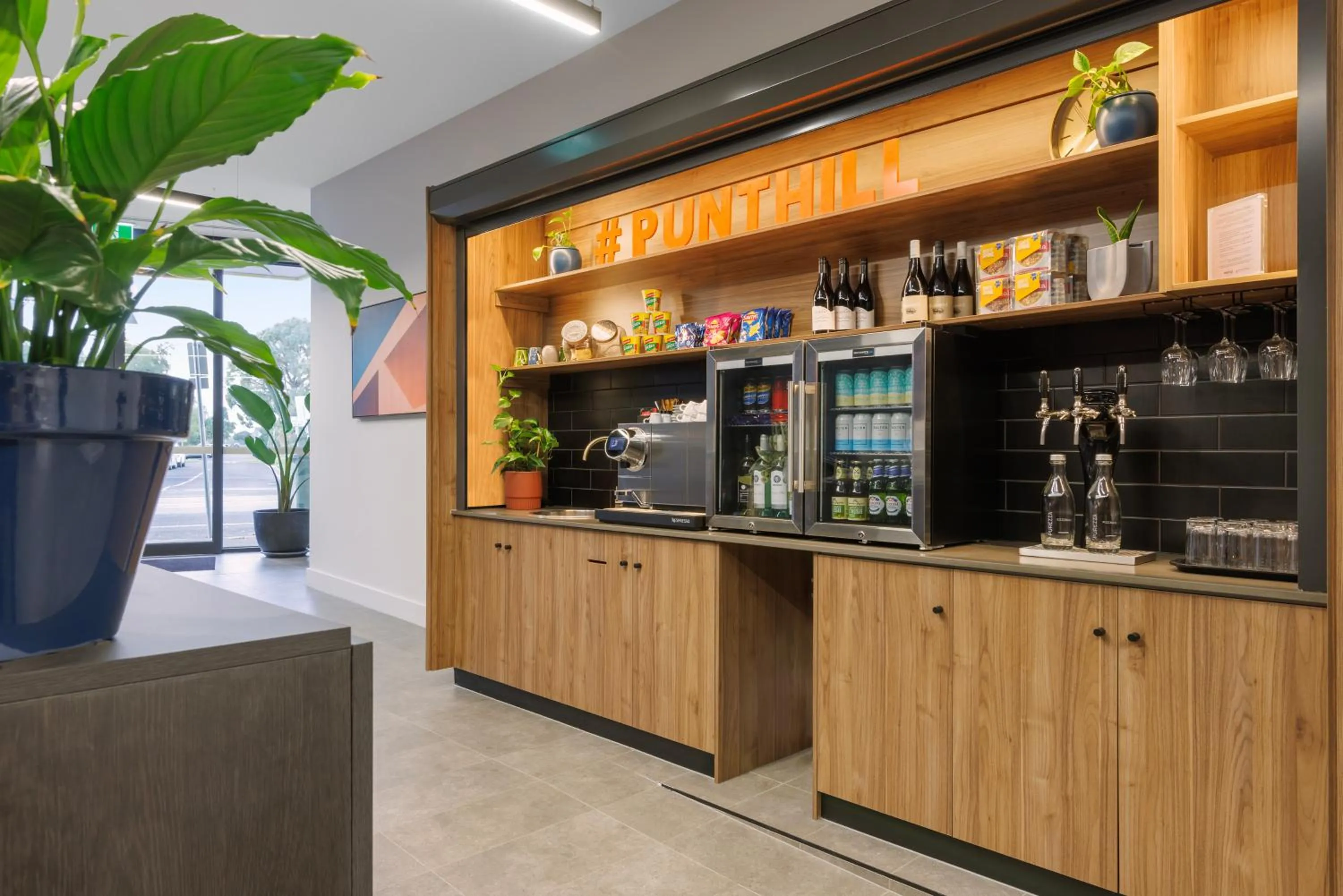 Food and drinks in Punthill Essendon North