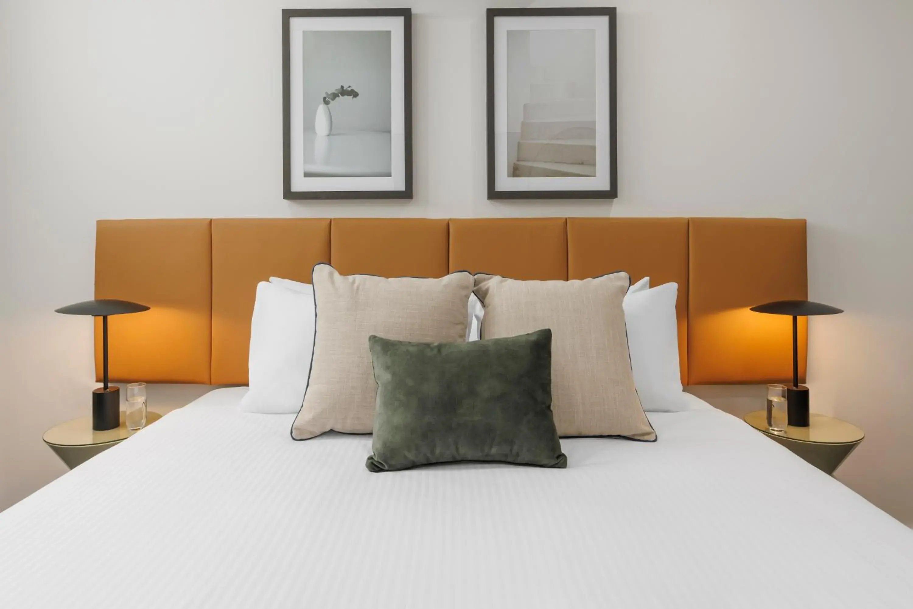 Bed in Punthill Essendon North Bed in Punthill Essendon North