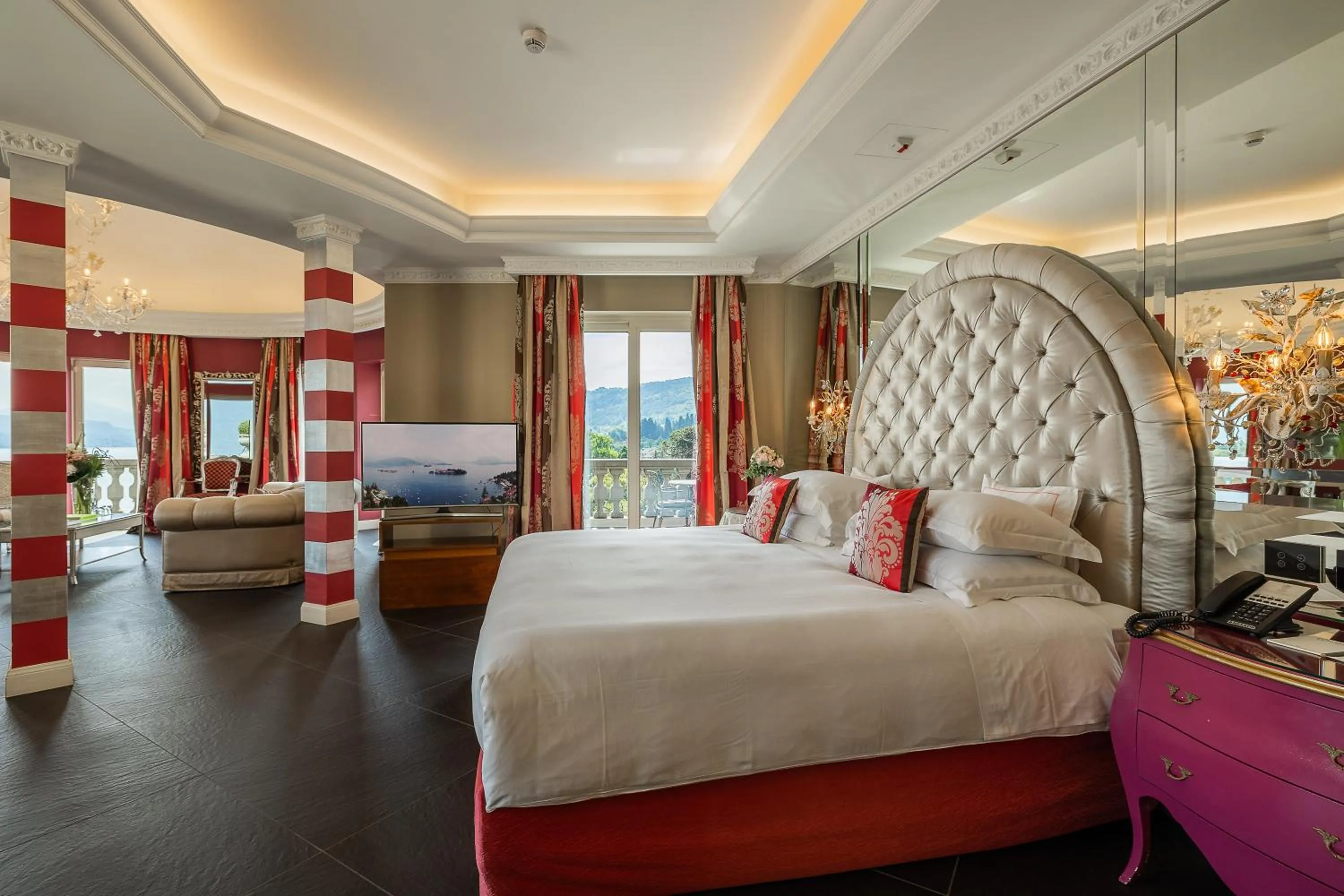 Property building, Bed in Villa e Palazzo Aminta - A Leading Hotel of The World