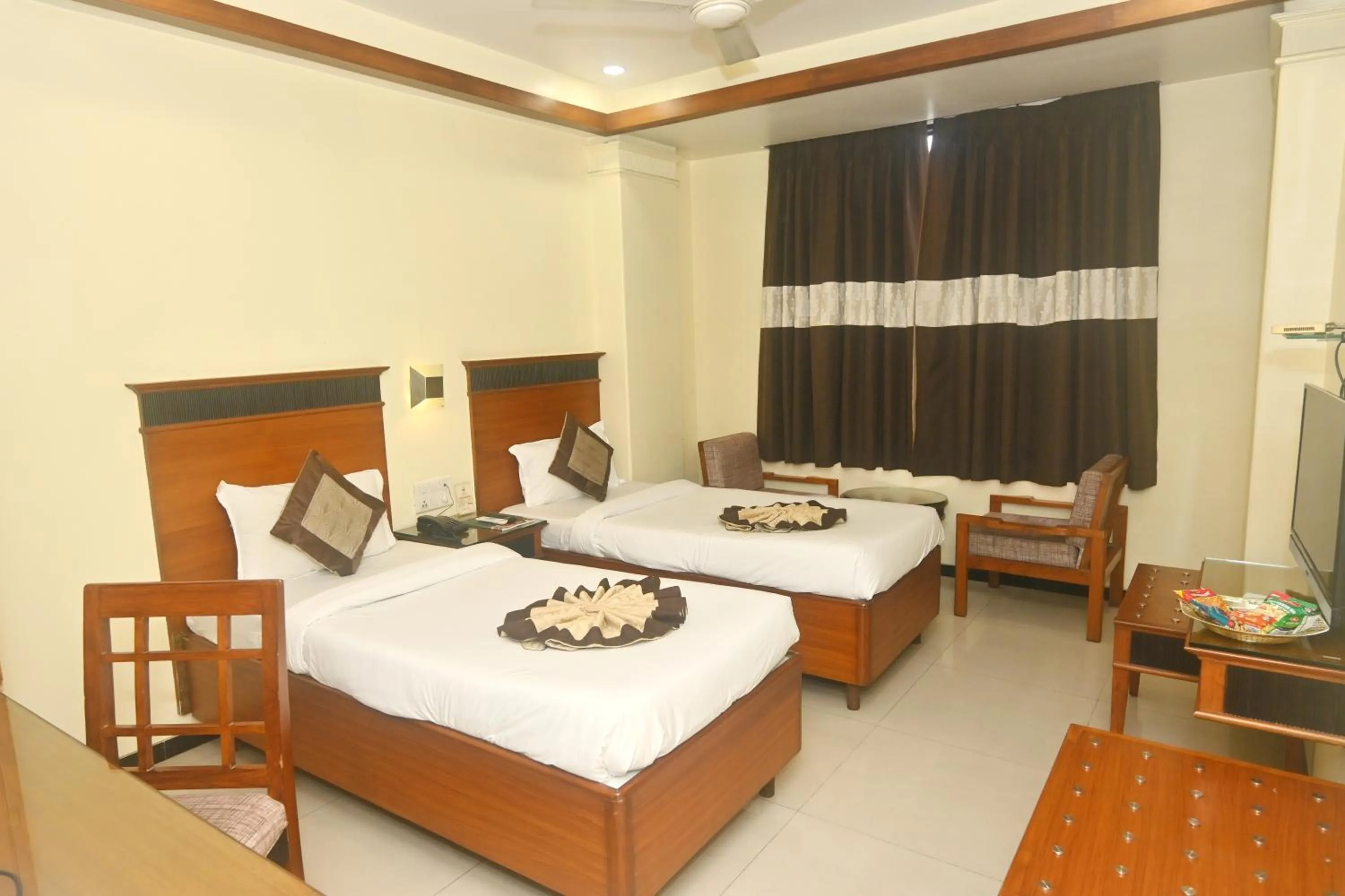 Bed in Simran Heritage(Business Hotel
