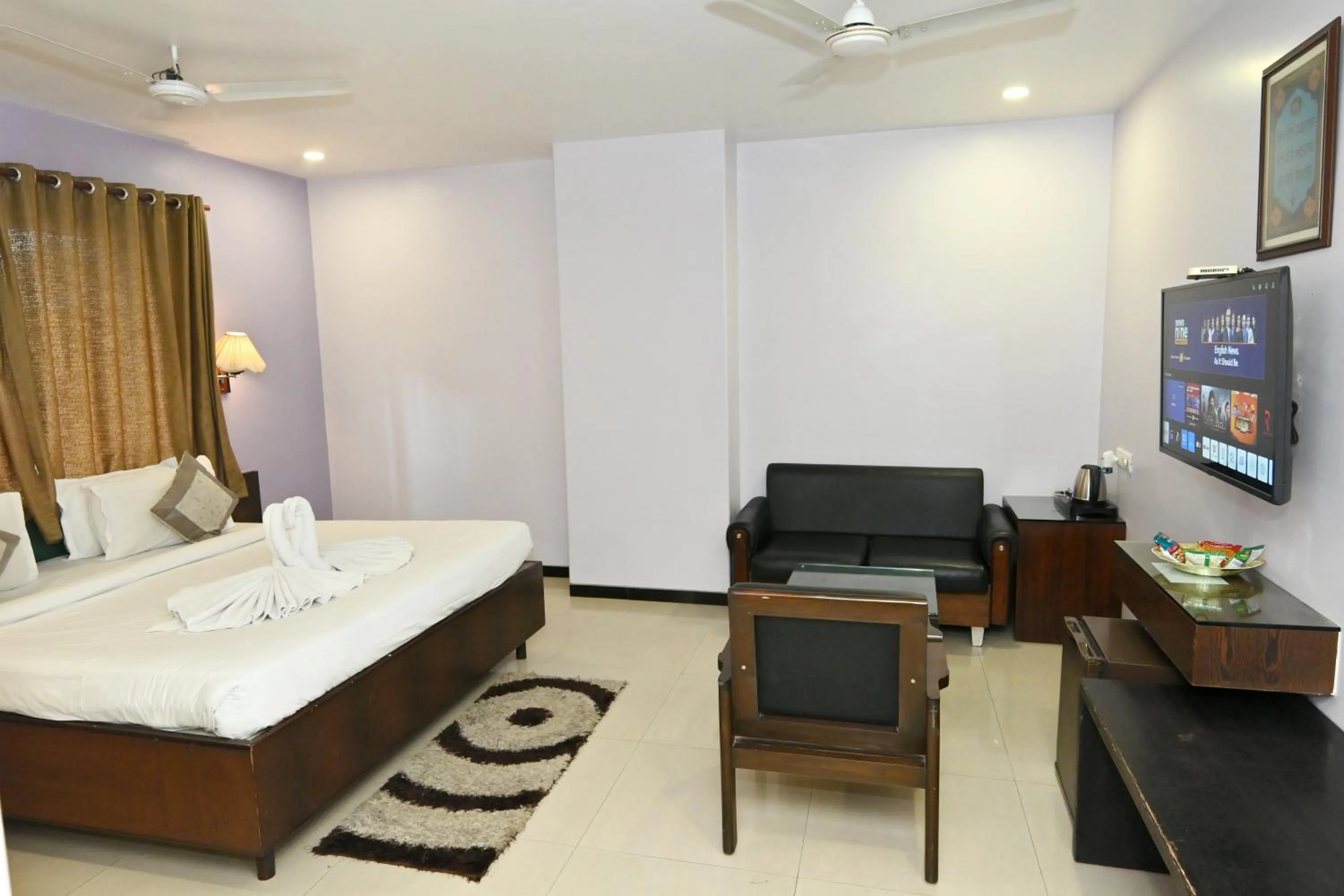 Bed in Simran Heritage(Business Hotel