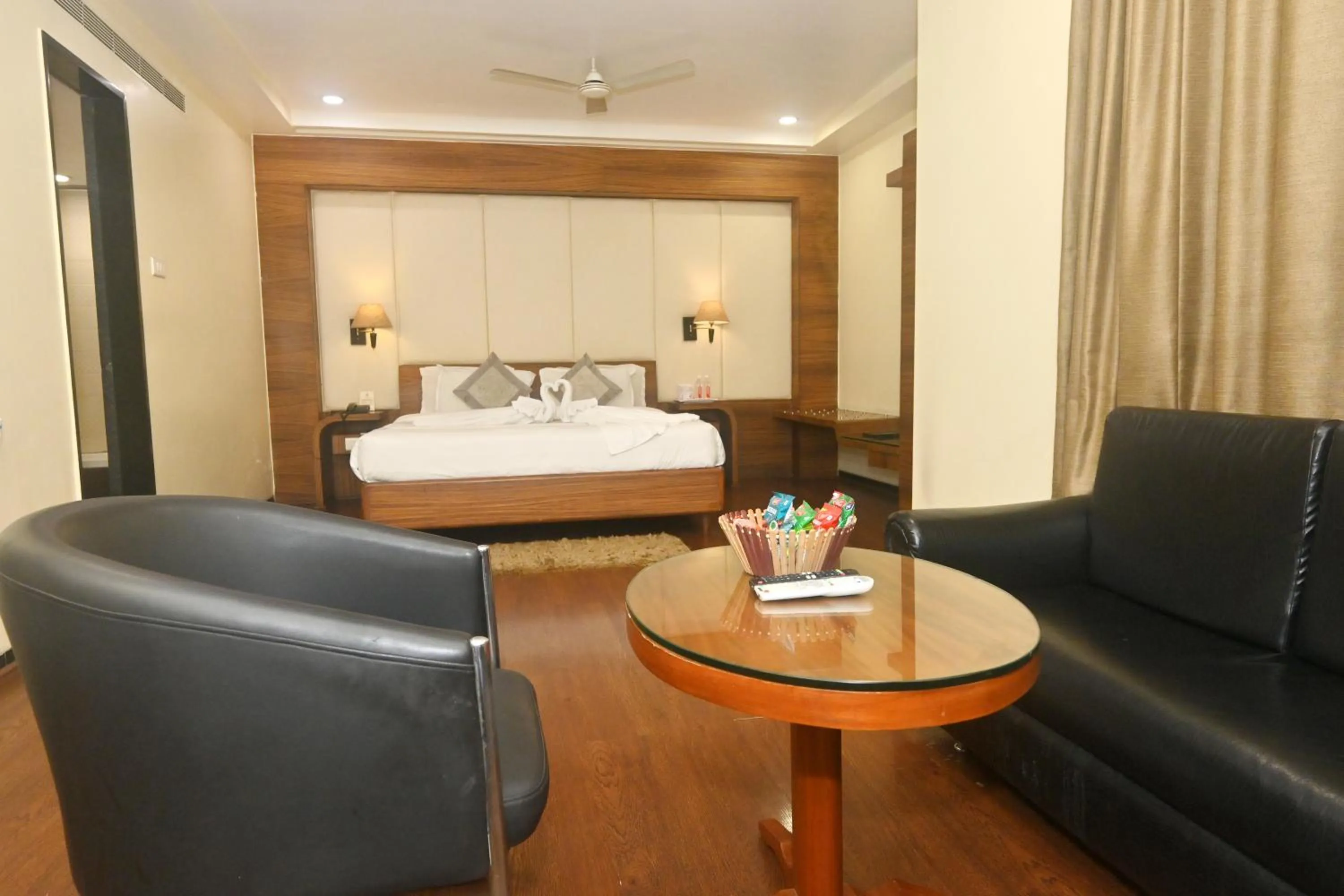 Bed in Simran Heritage(Business Hotel