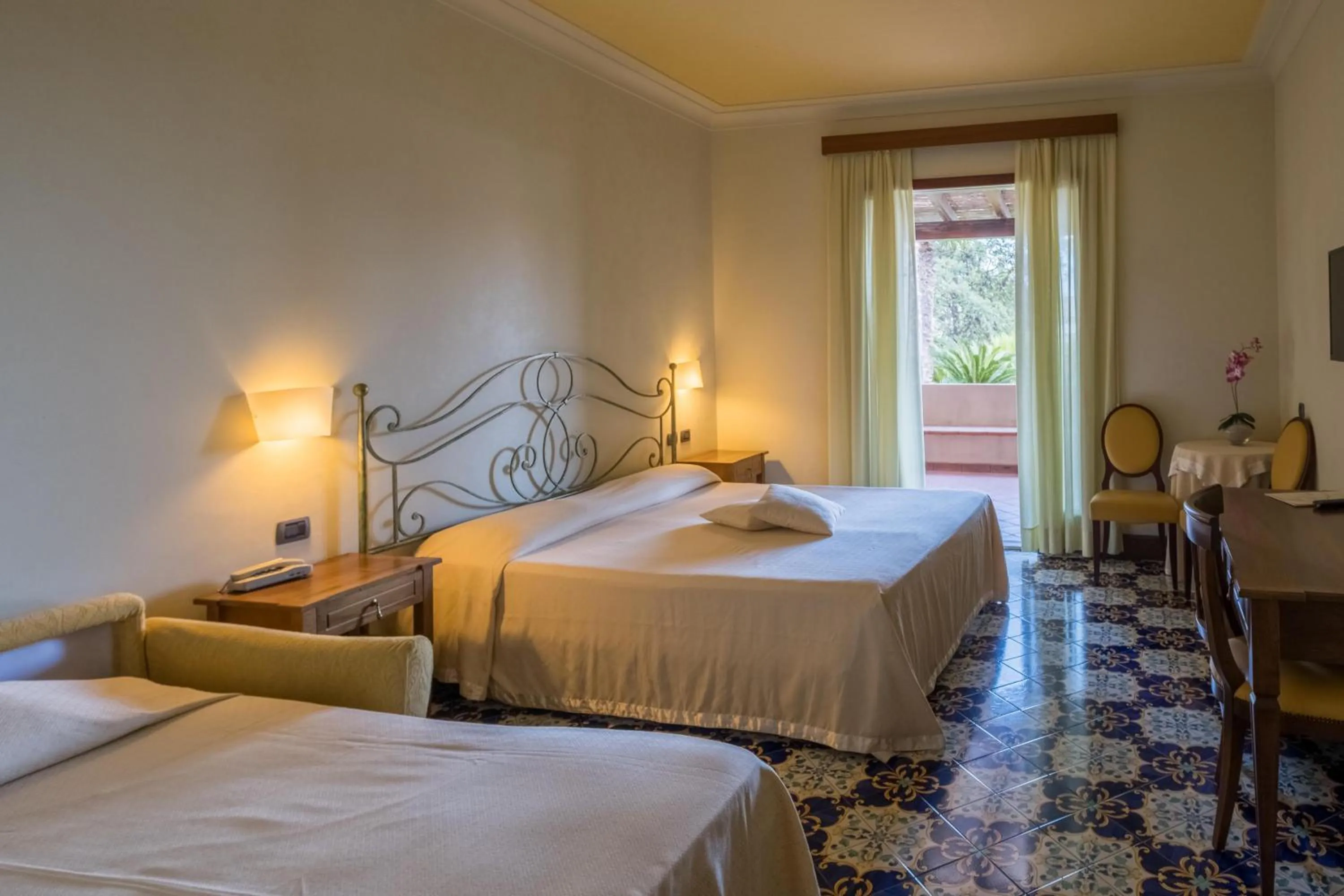 Bedroom, Bed in Hotel Aktea