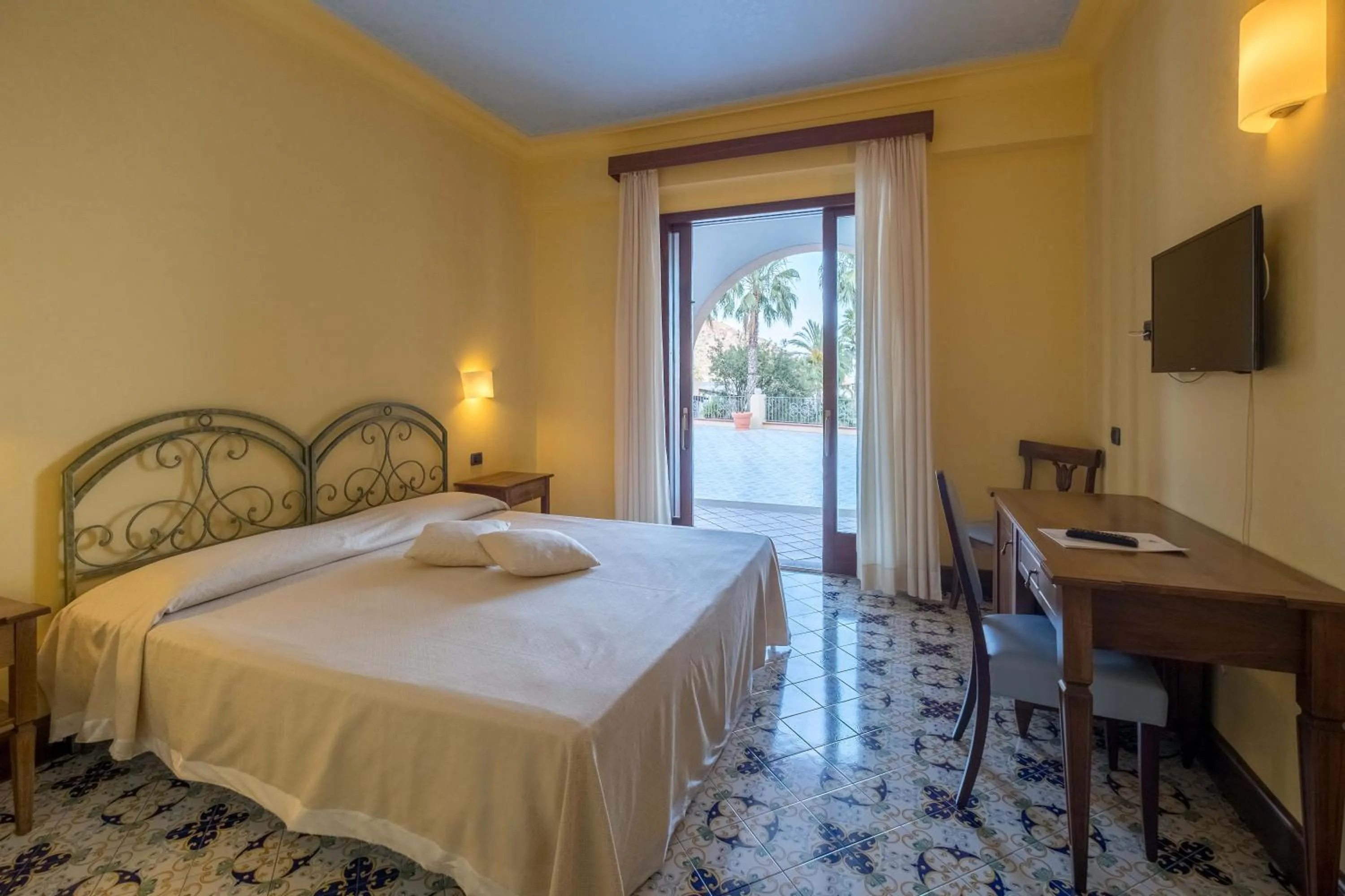 Photo of the whole room, Bed in Hotel Aktea