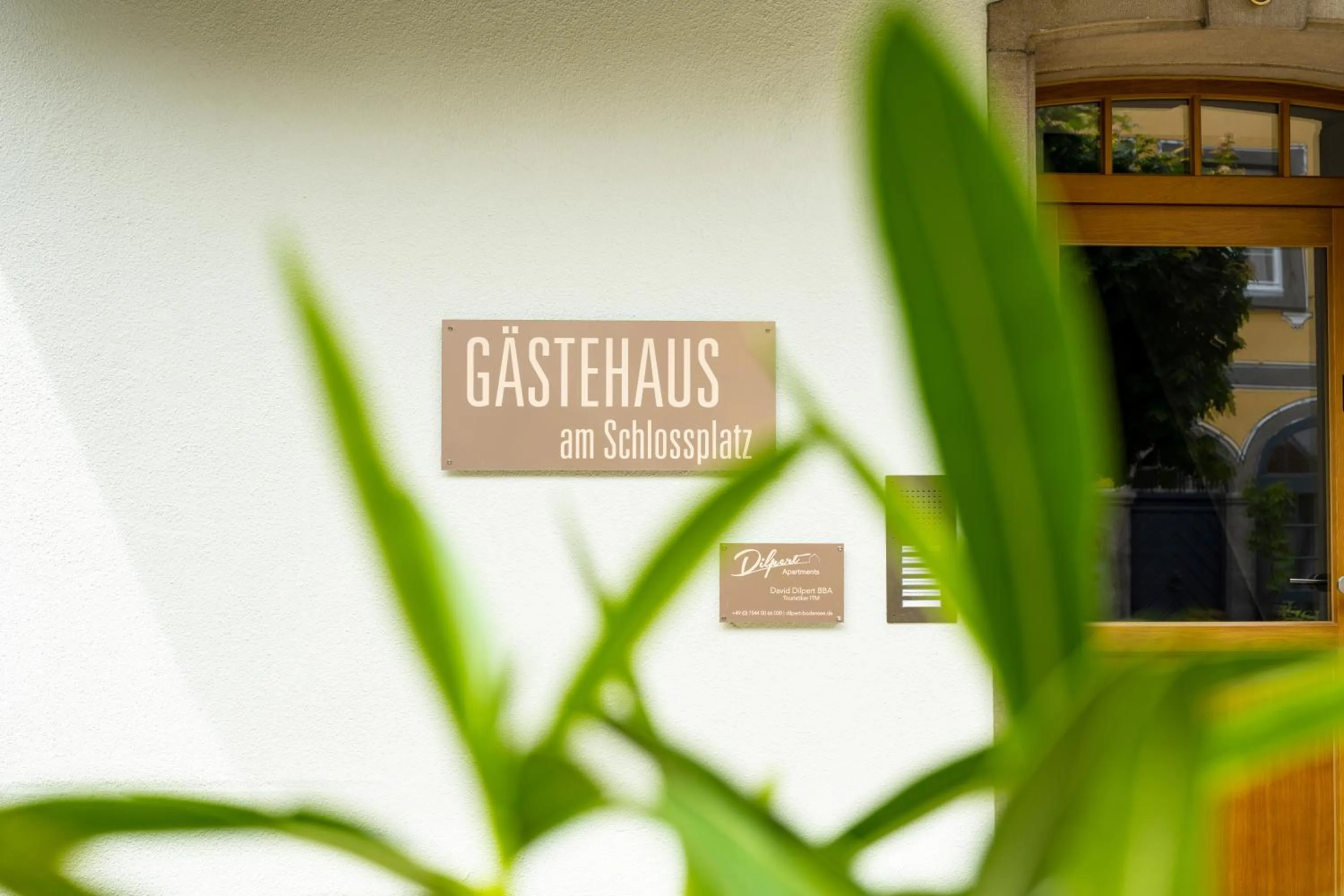 Logo/Certificate/Sign in Gästehaus am Schlossplatz, Z. 4