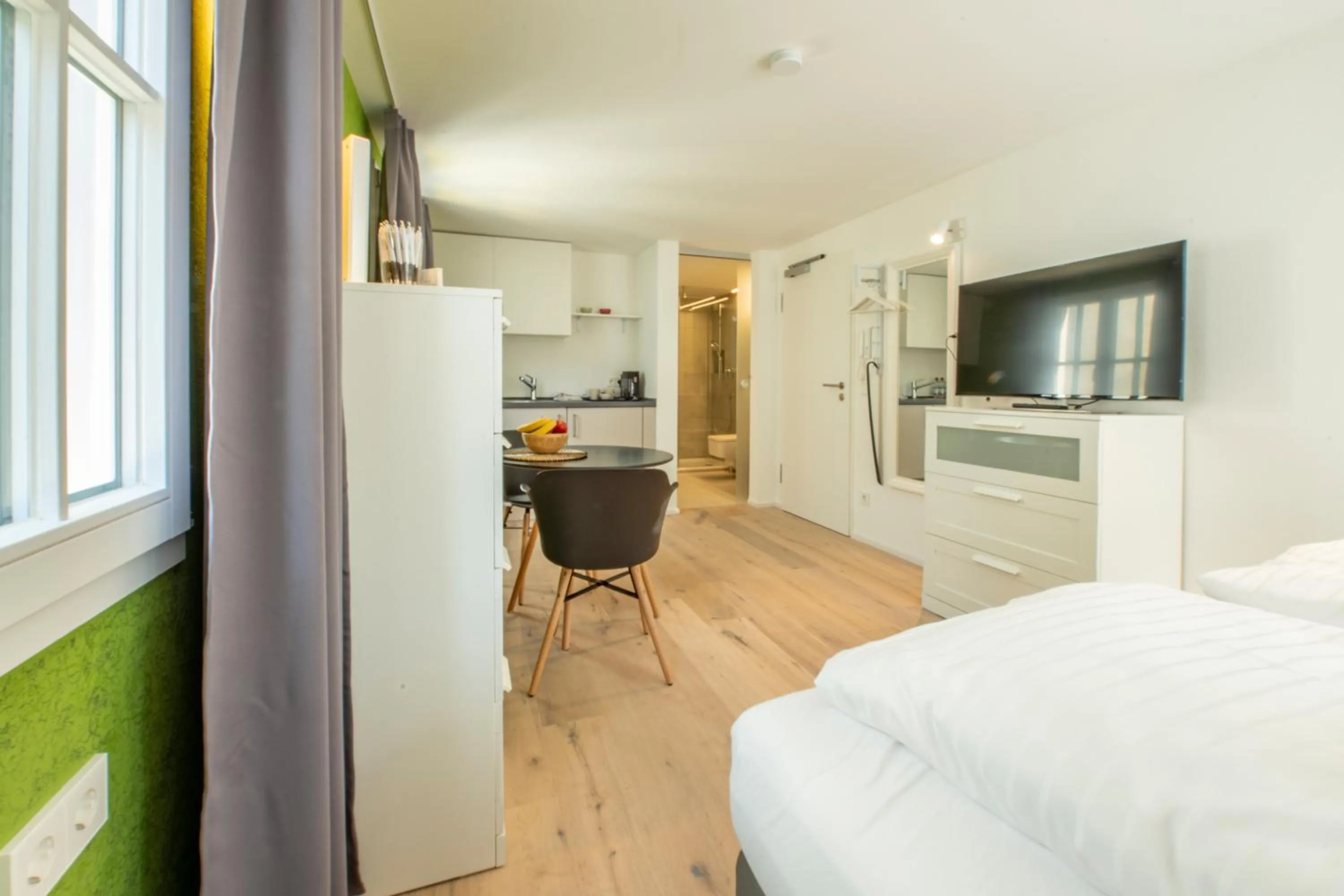 Bed in Gästehaus am Schlossplatz, Z. 4