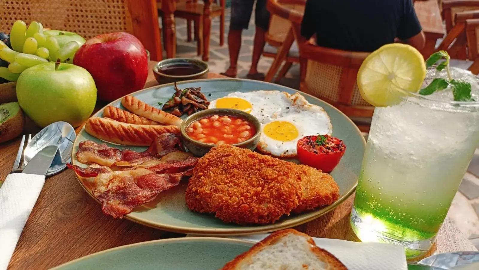 Food and drinks in Jungle by sturmfrei Palolem Food and drinks in Jungle by sturmfrei Palolem