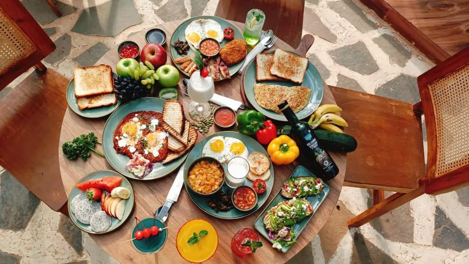 Food and drinks in Jungle by sturmfrei Palolem Food and drinks in Jungle by sturmfrei Palolem