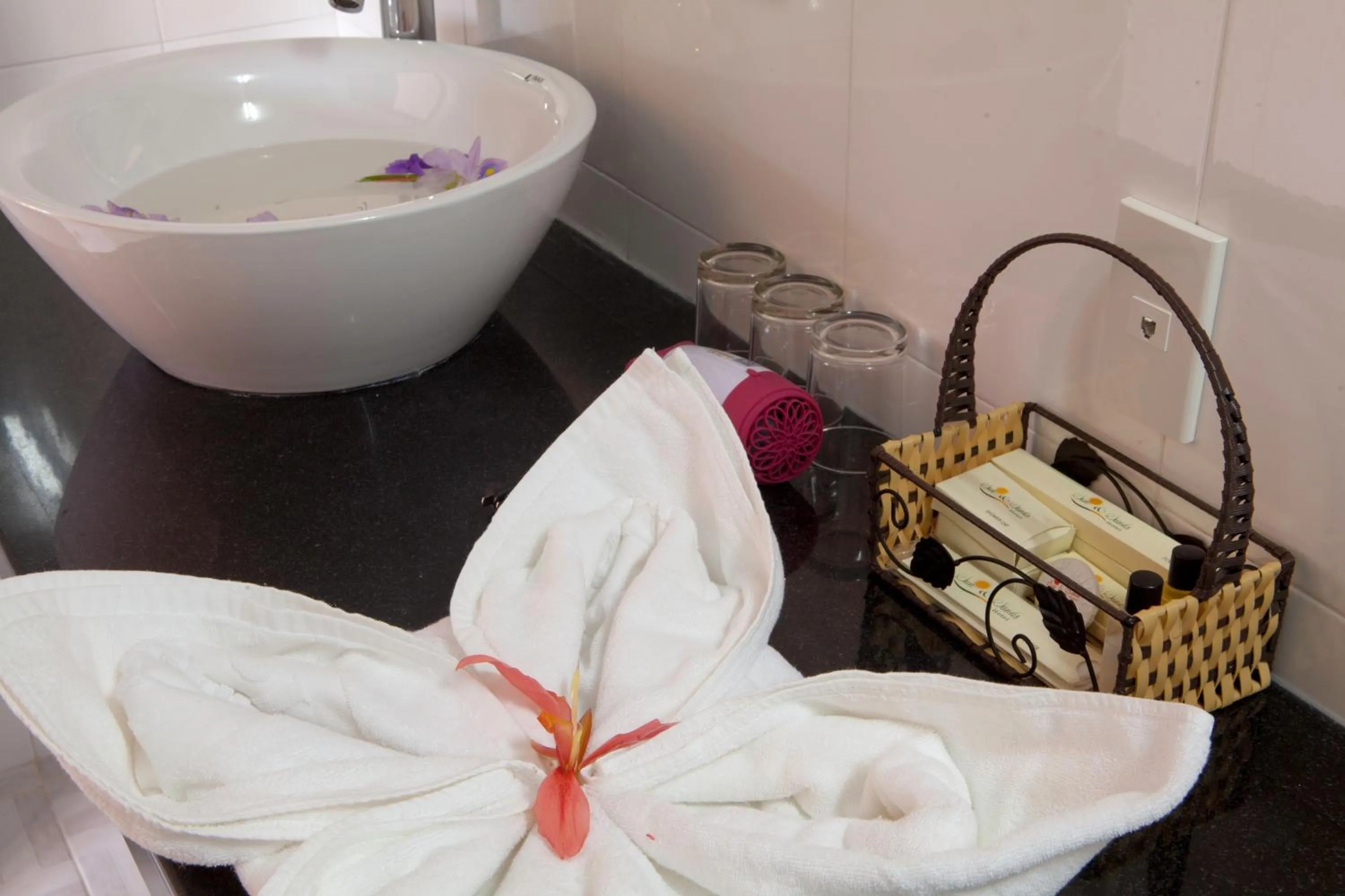 Decorative detail in Sun & Sands Beach Hotel