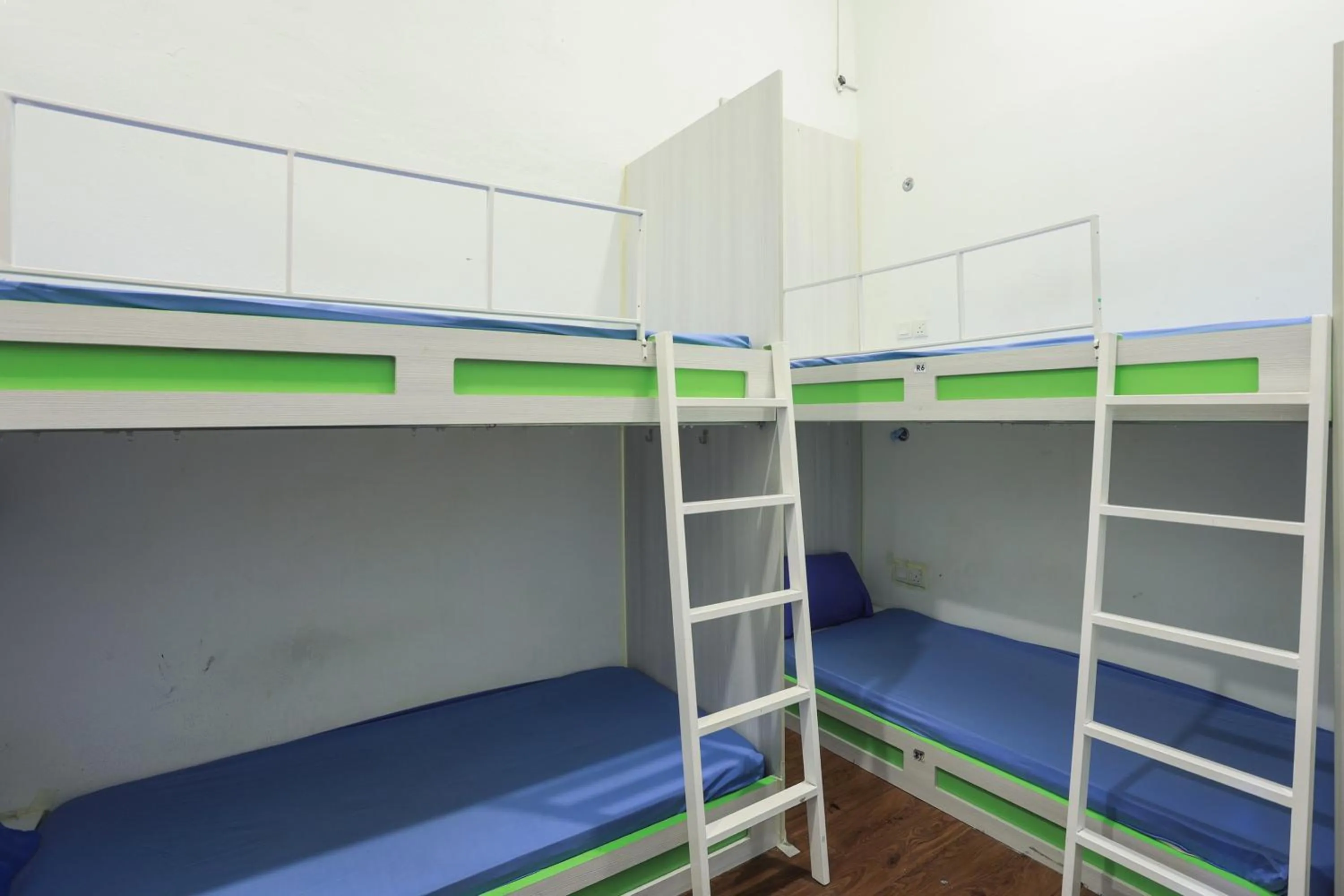 Bedroom in SPOT ON 90236 Zigzag Travellers Home