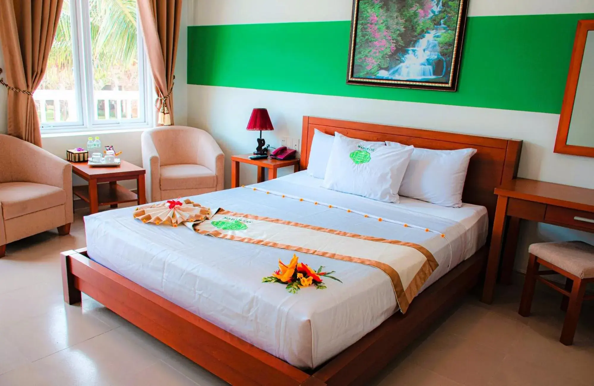 Bed in Saigon Emerald Beach Resort Bed in Saigon Emerald Beach Resort