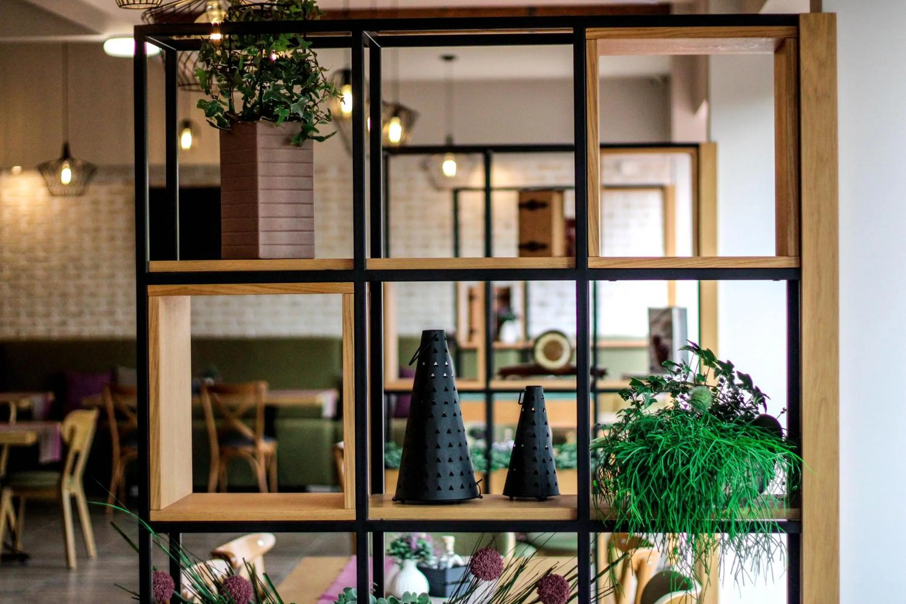 Restaurant/places to eat in Laguna Terrace