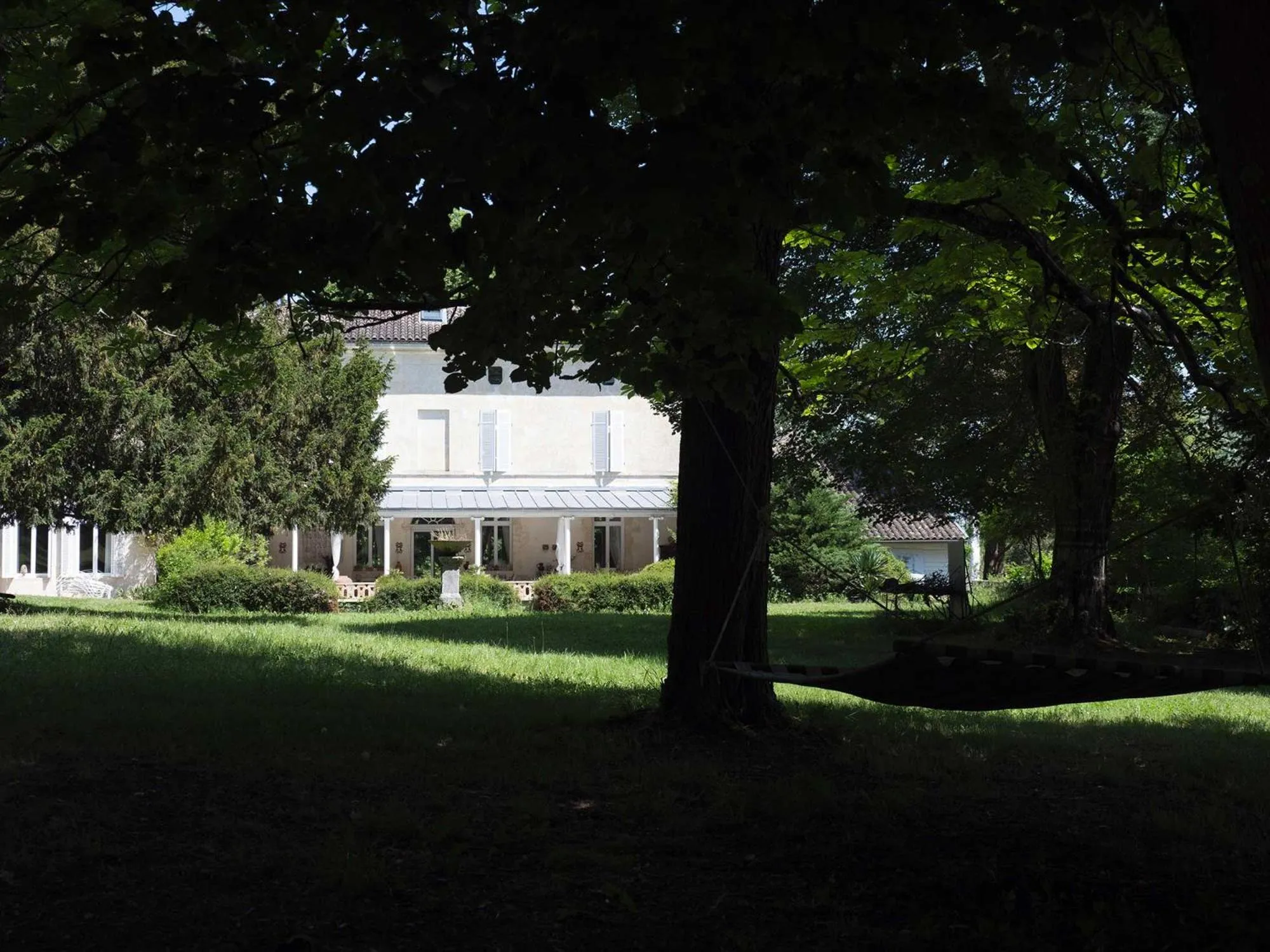 Property building in Château Fleur D'Aya