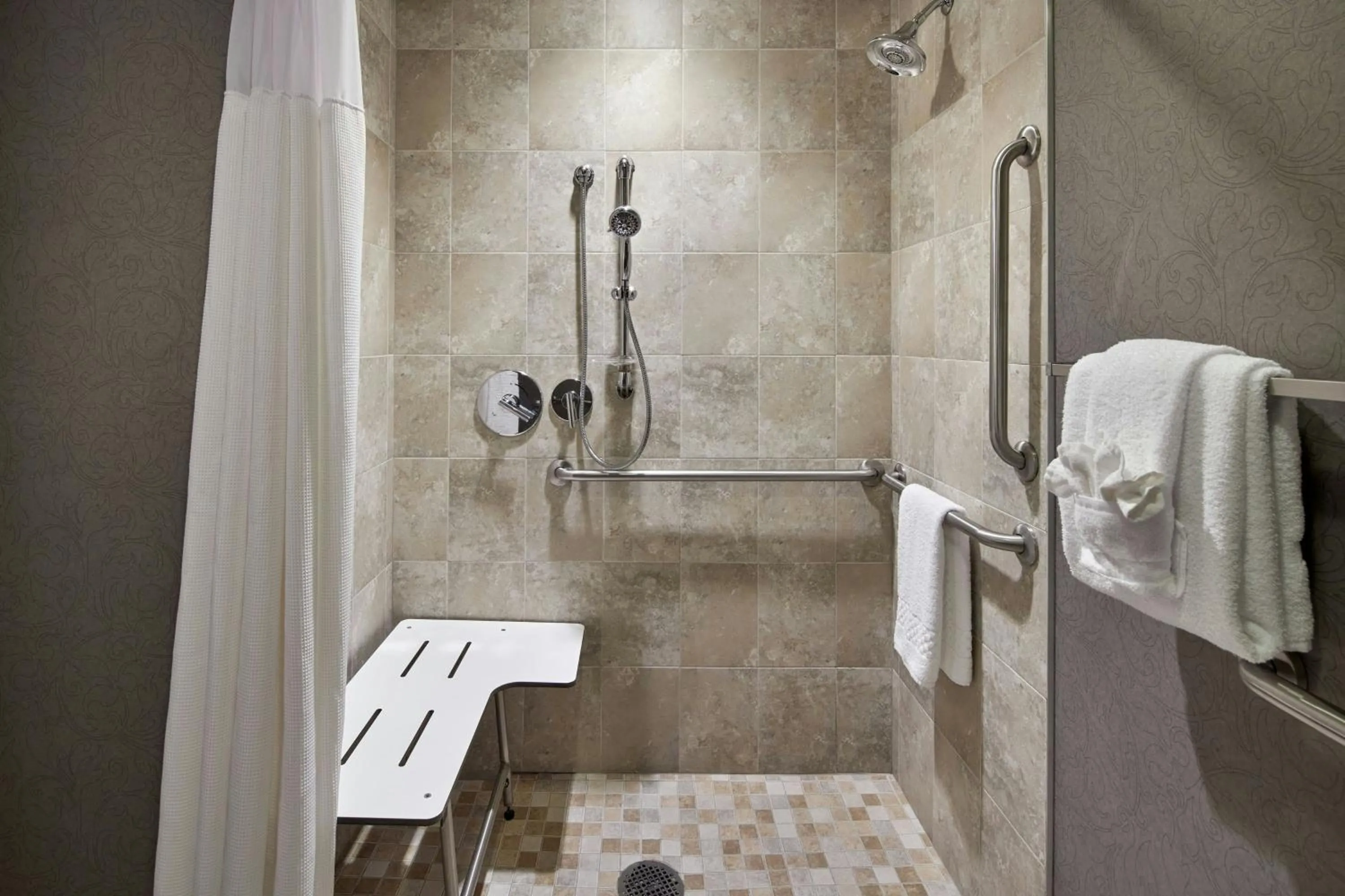 Bathroom in Andell Inn