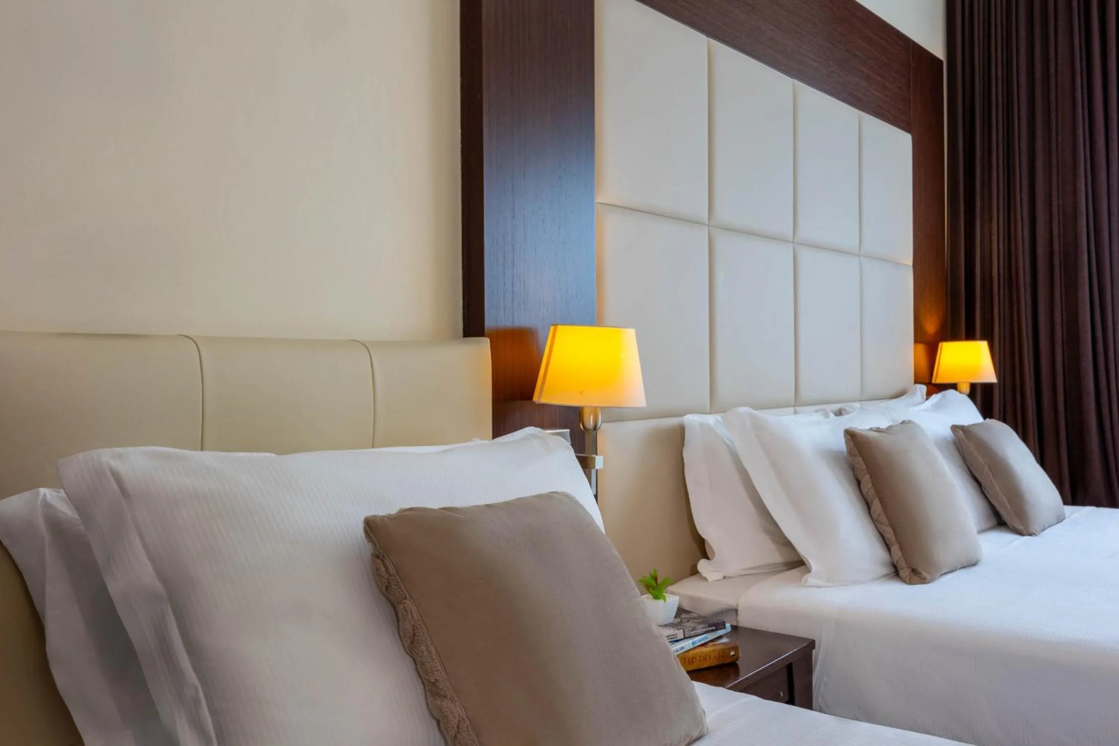 Bed in iH Hotels Milano Watt 13