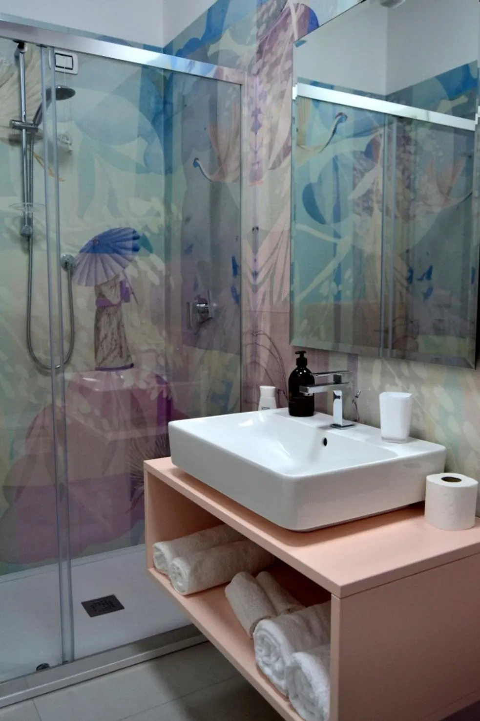 Bathroom in Stellaris