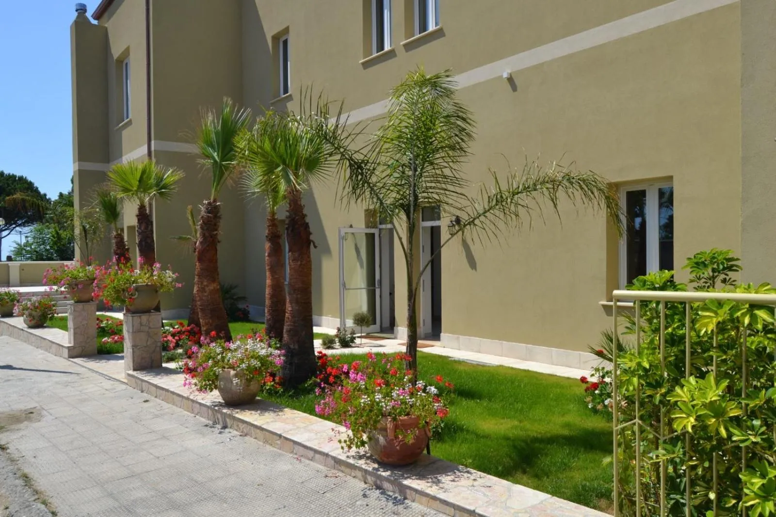 Facade/entrance in Stellaris