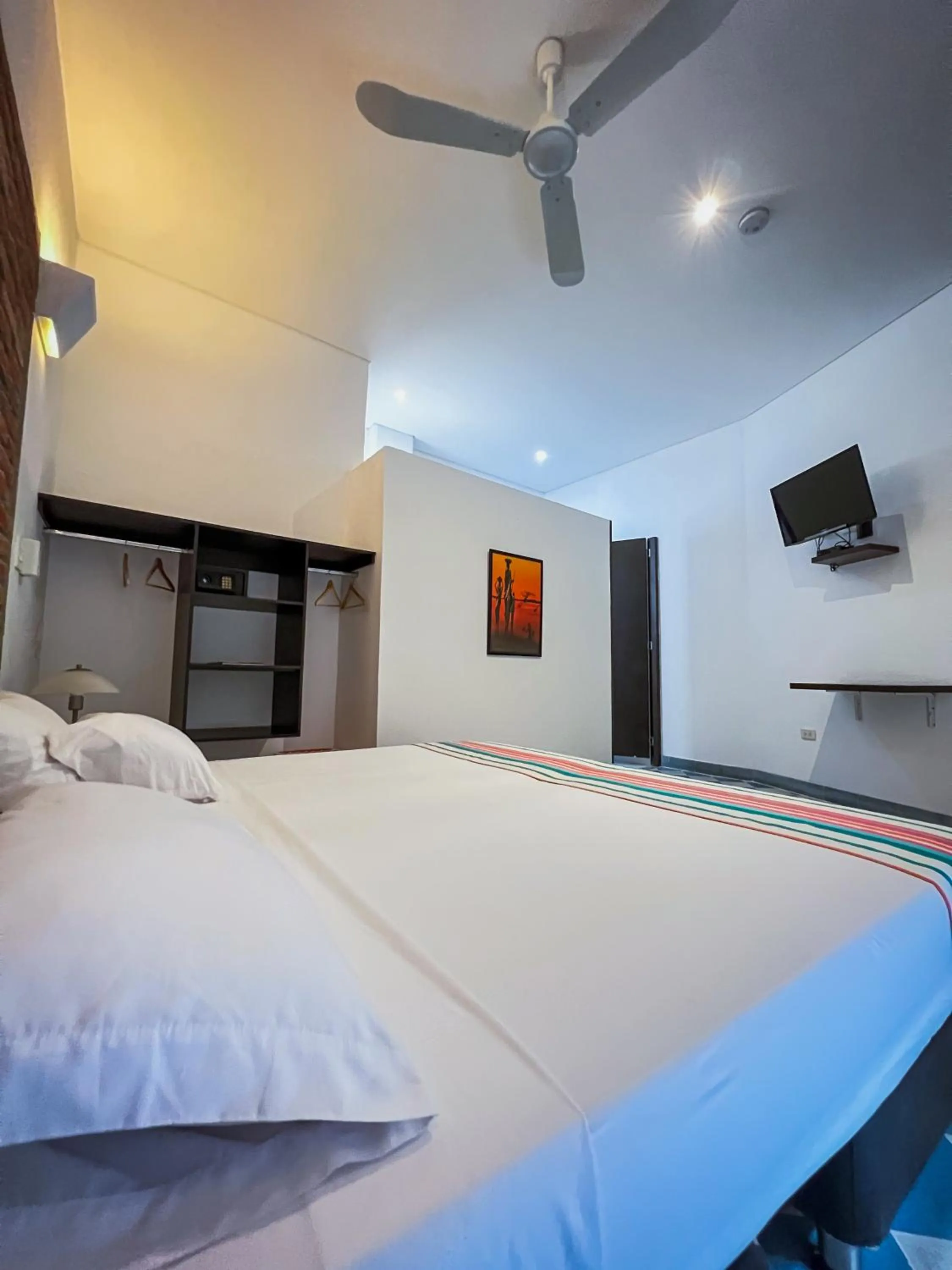 Bed in Hotel Santa Marta by MIJ