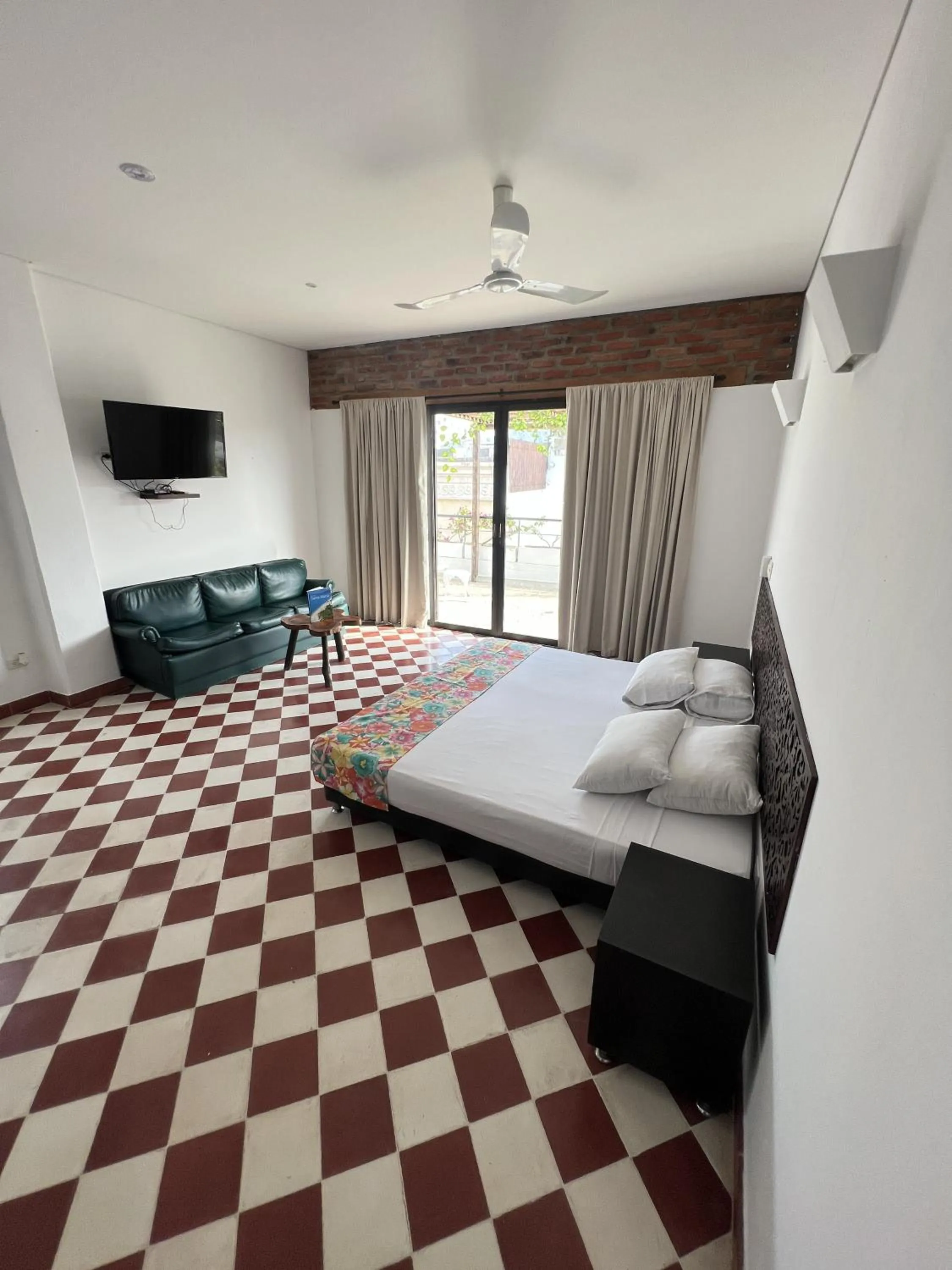 Bed in The Orange House Santa Marta