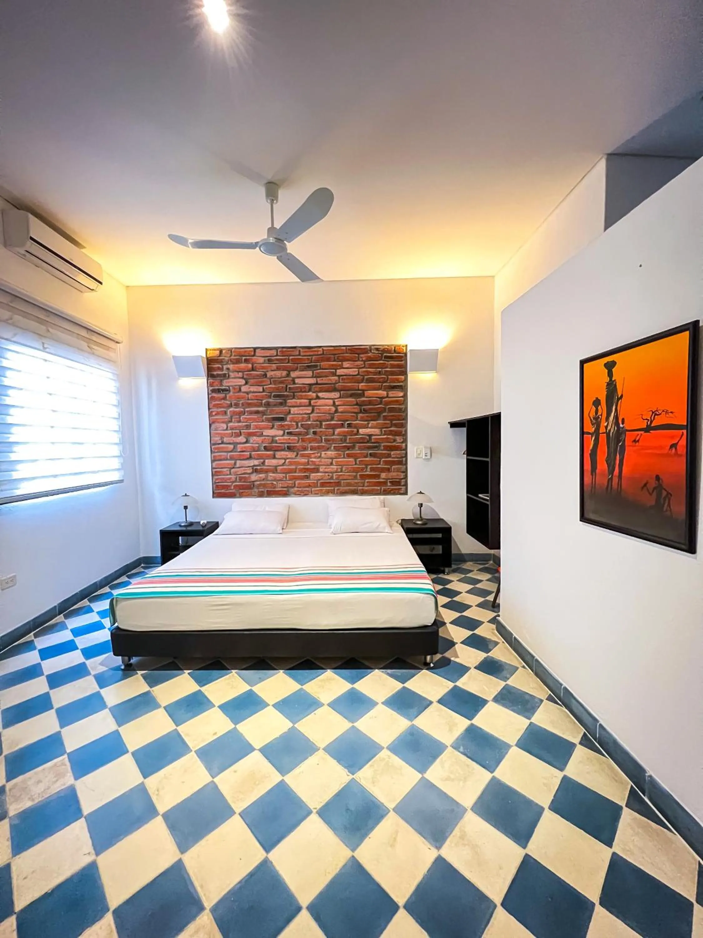 Bed in The Orange House Santa Marta