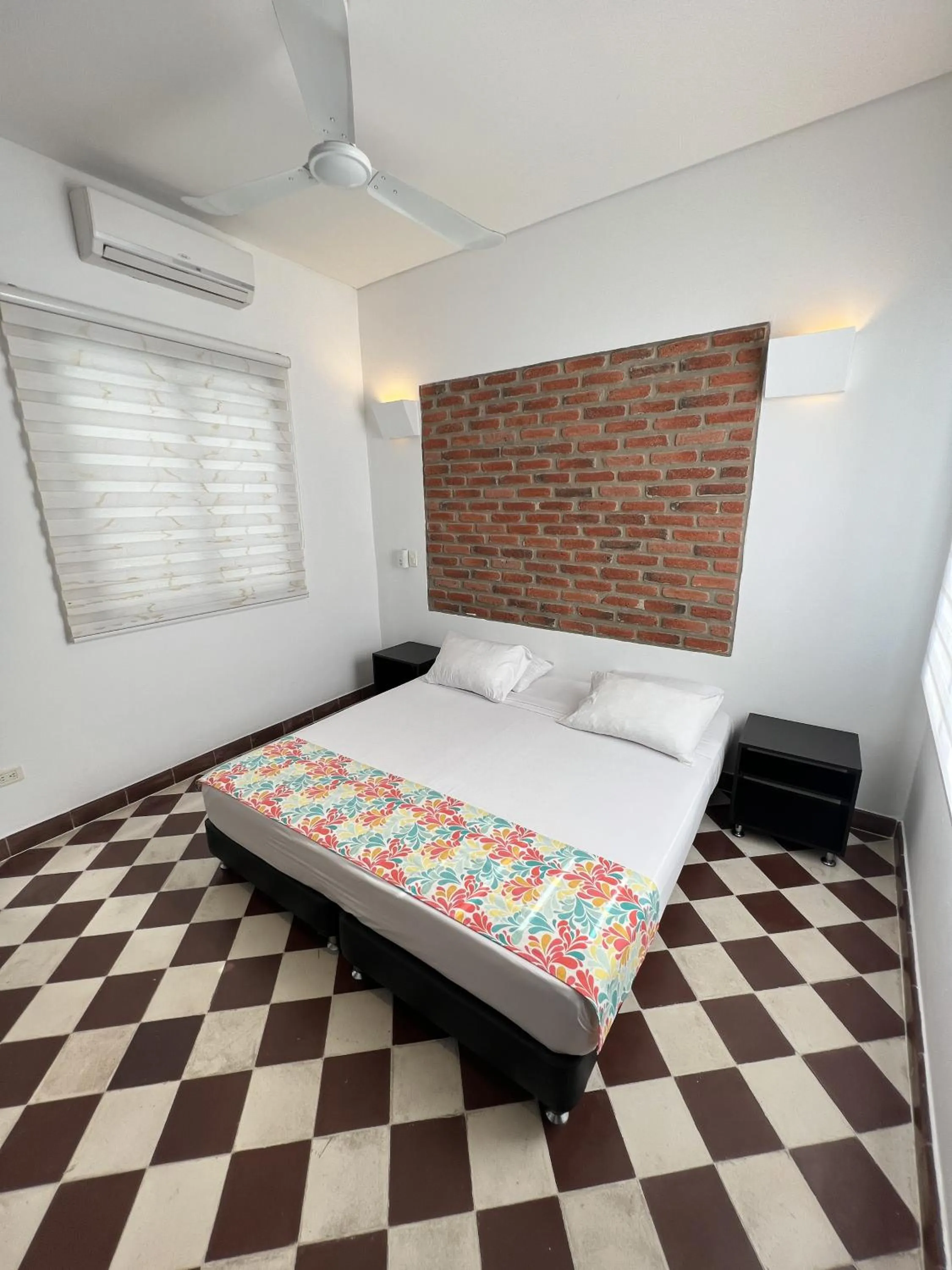 Bed in The Orange House Santa Marta