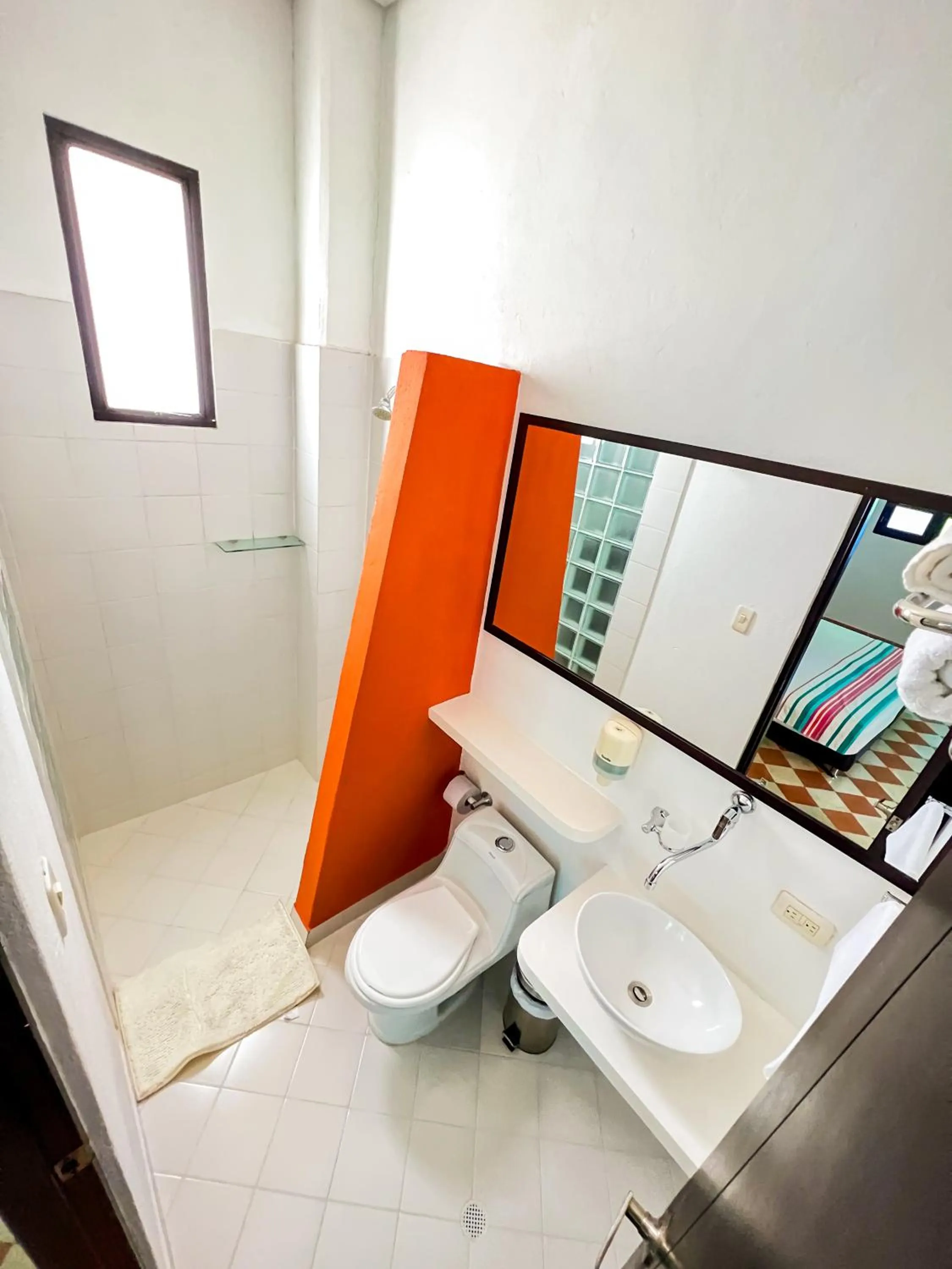 Shower in The Orange House Santa Marta