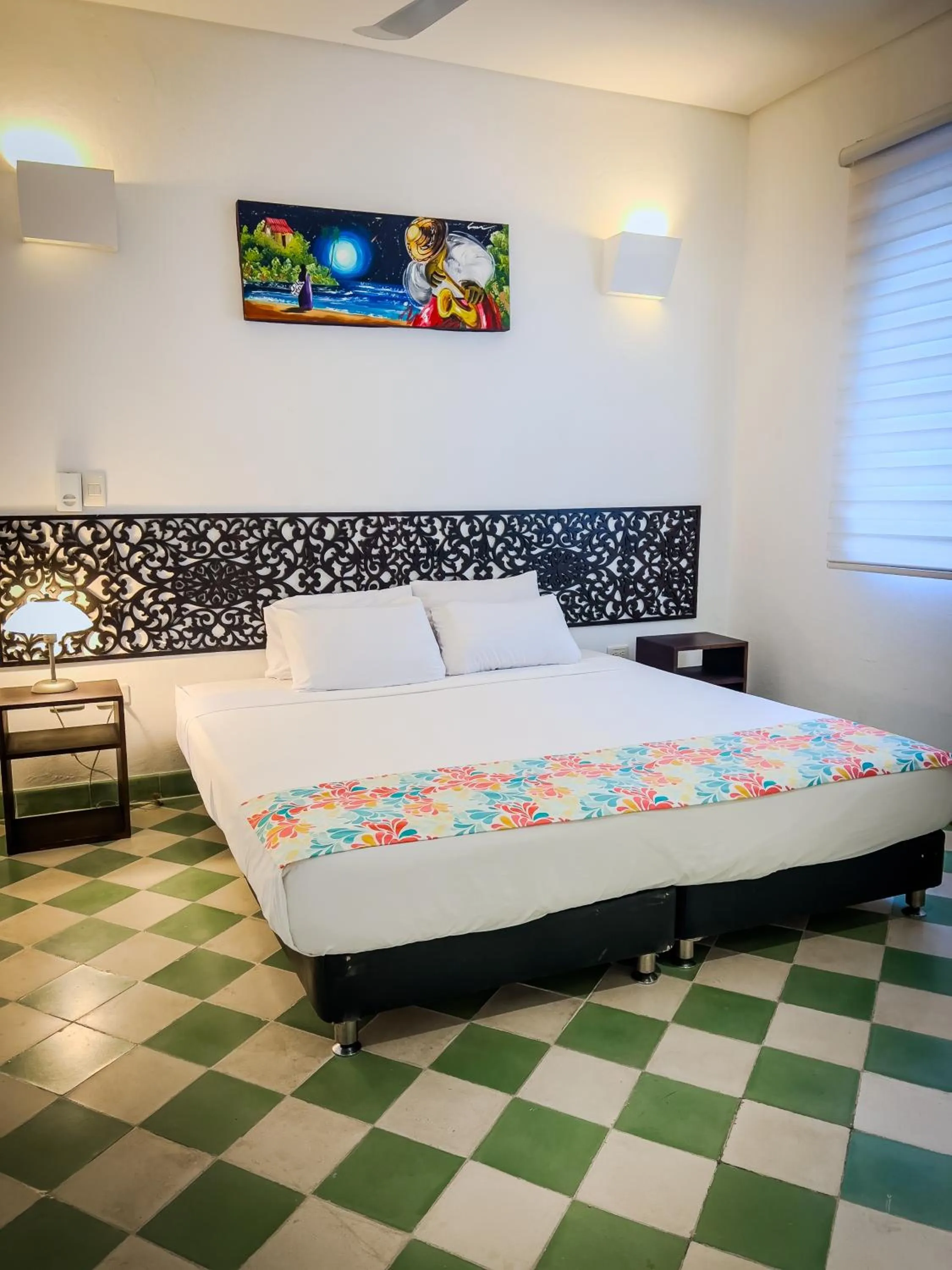 Bed in The Orange House Santa Marta